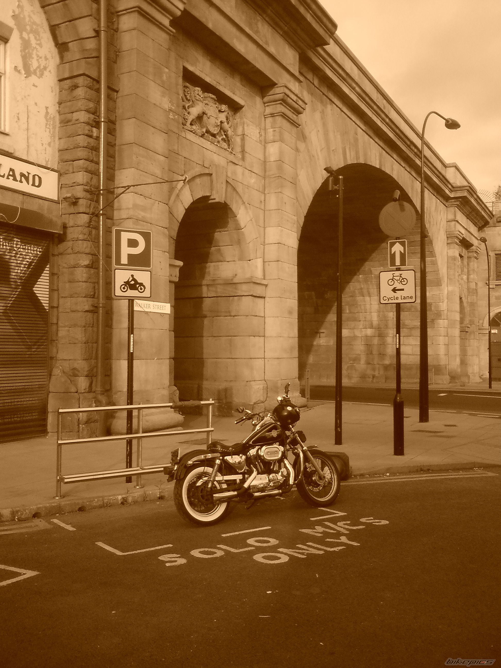Photo 2198087