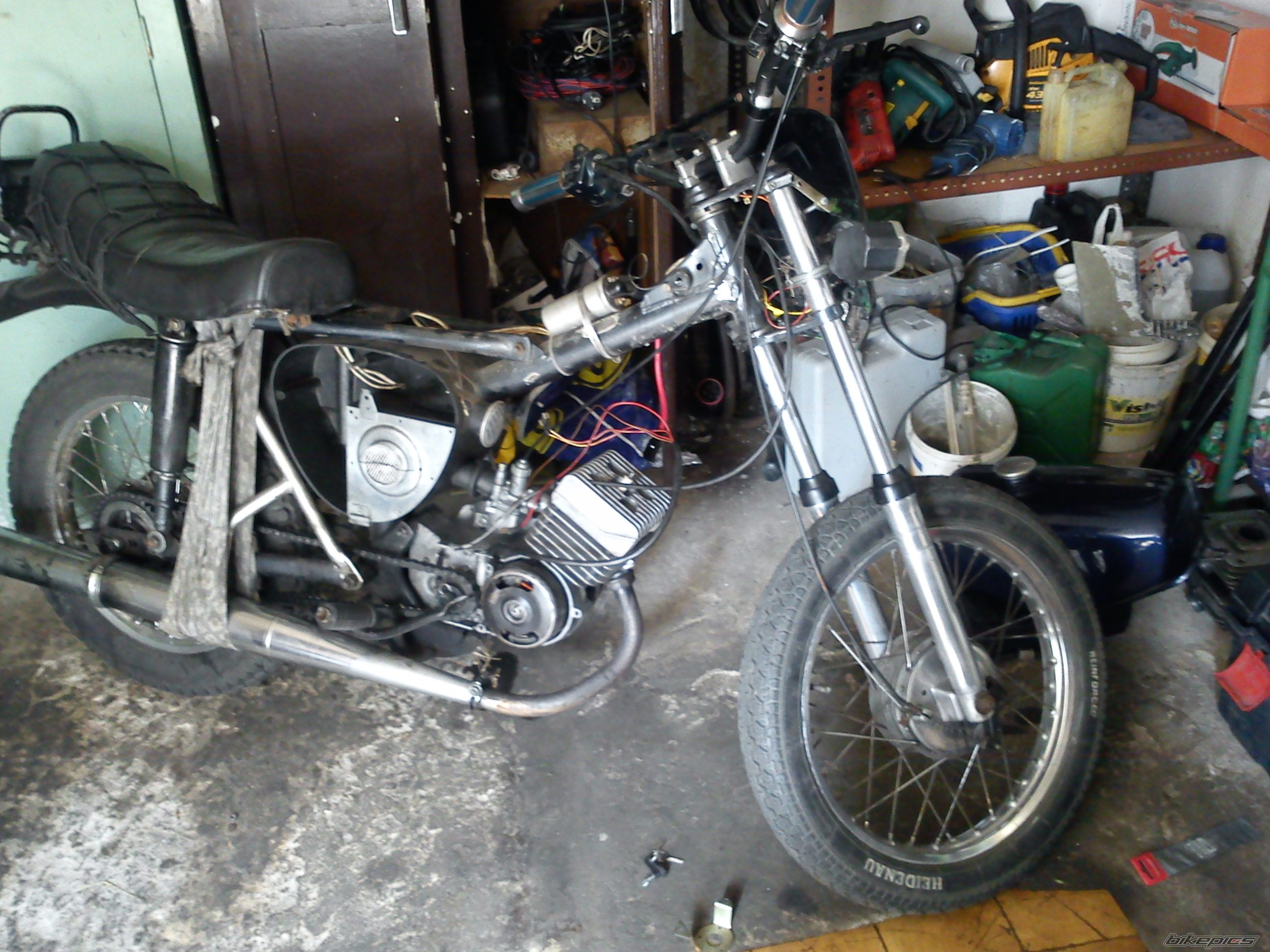 Photo 2198328
