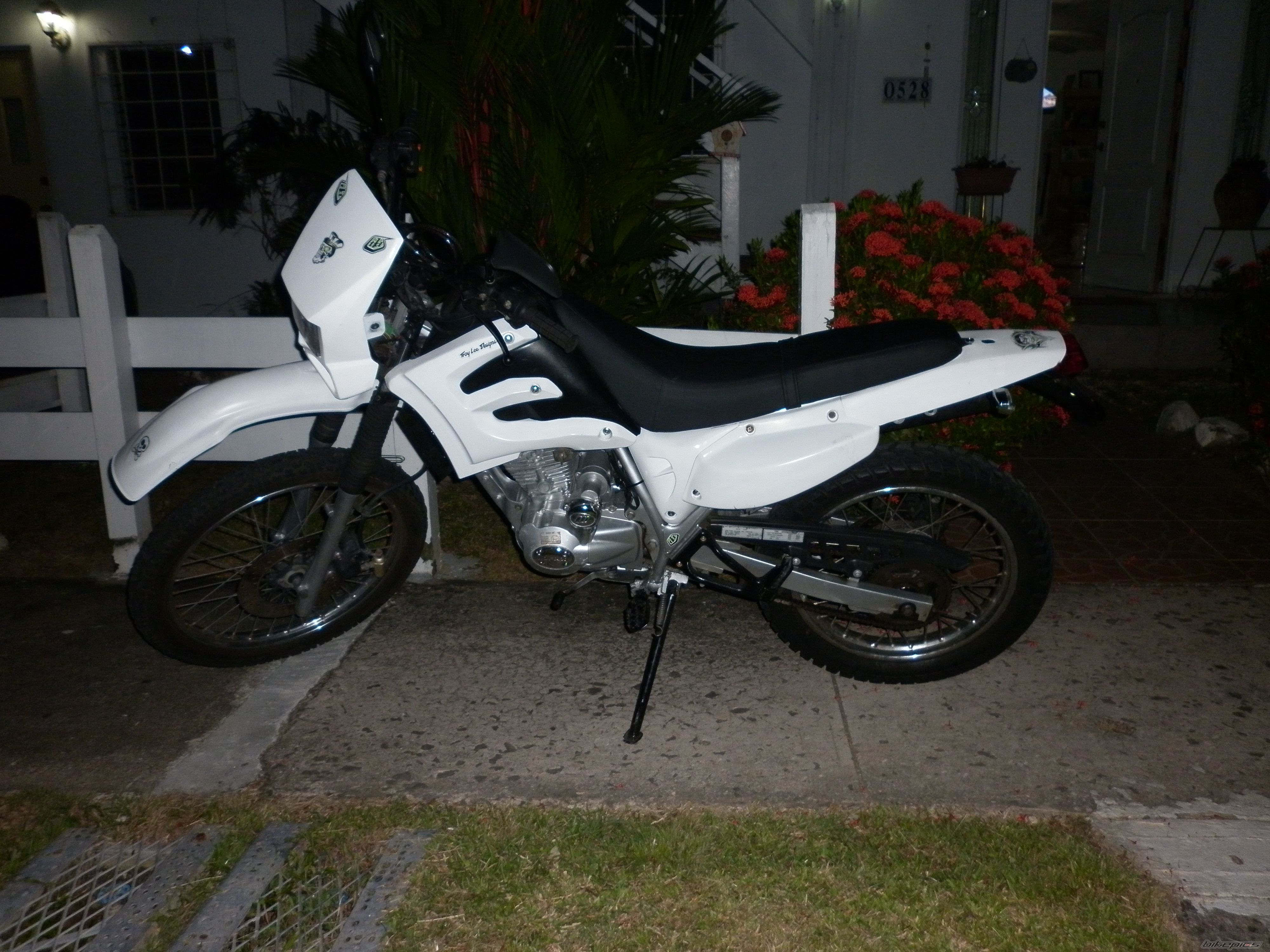 Photo 2199048