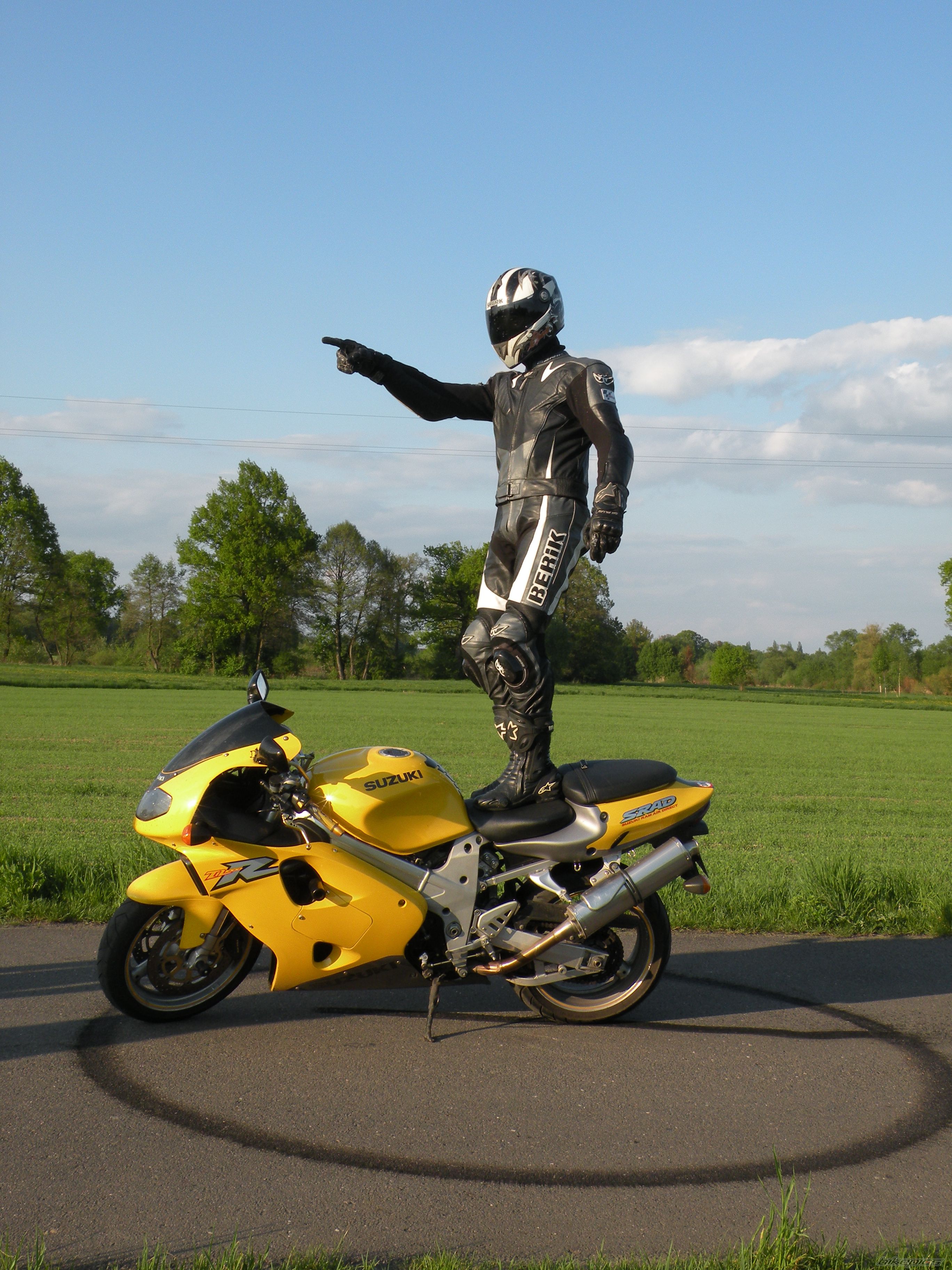 Bike Photo 2199546