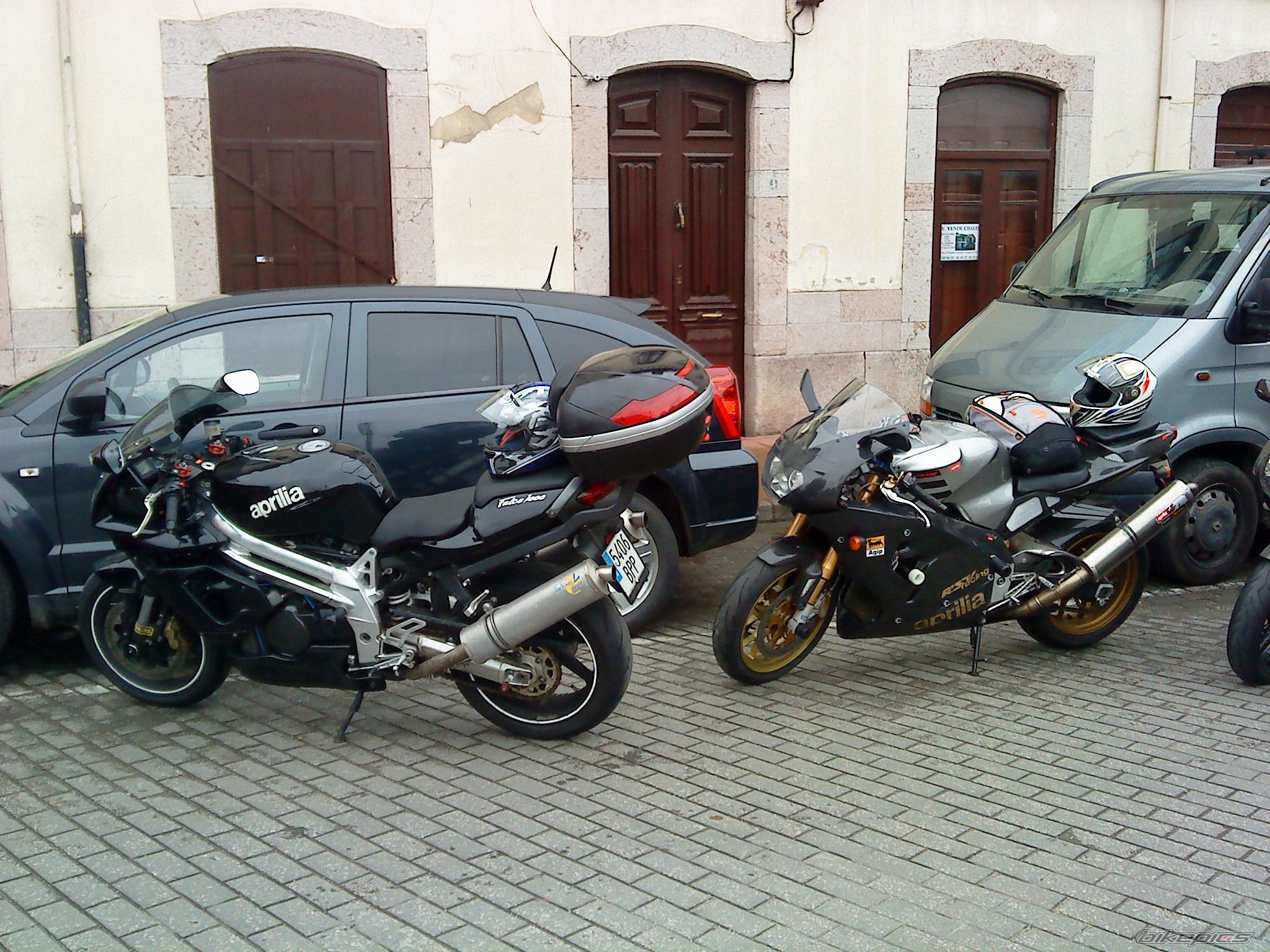 Photo 2199644