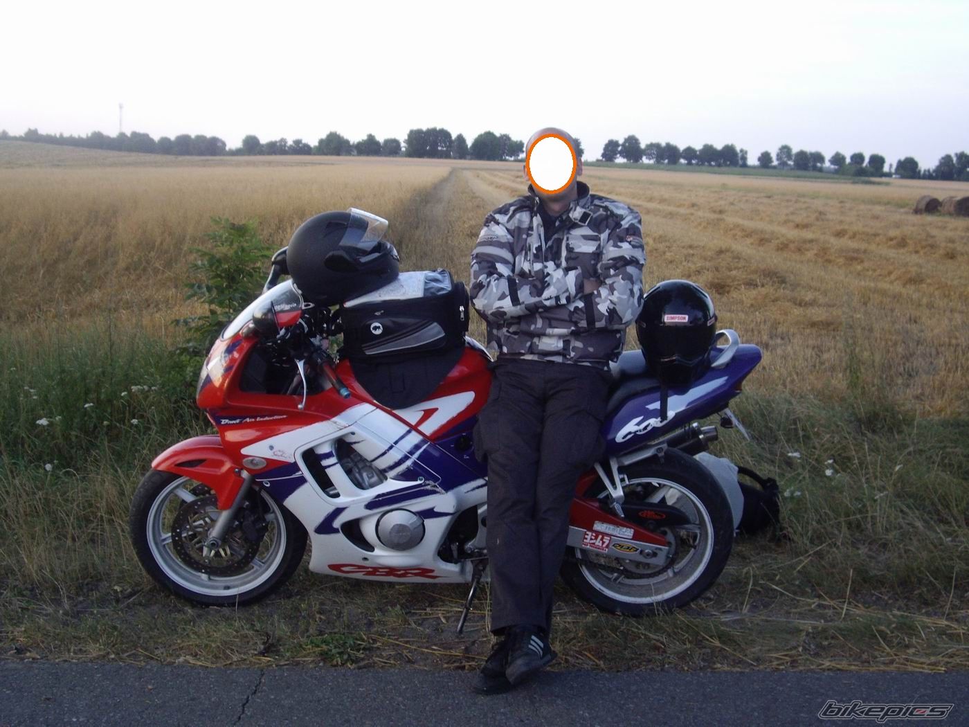 Photo 2200054