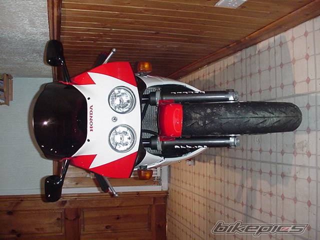 Photo 22001