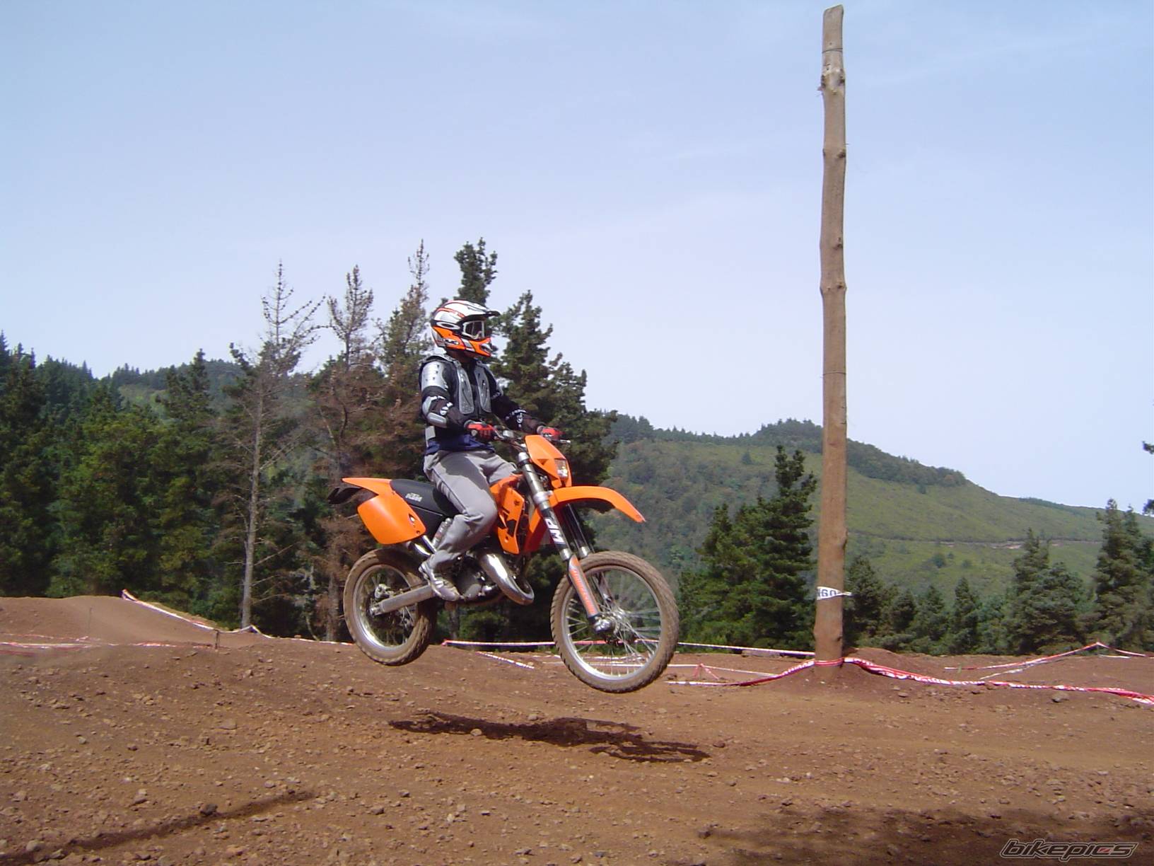 Photo 220015