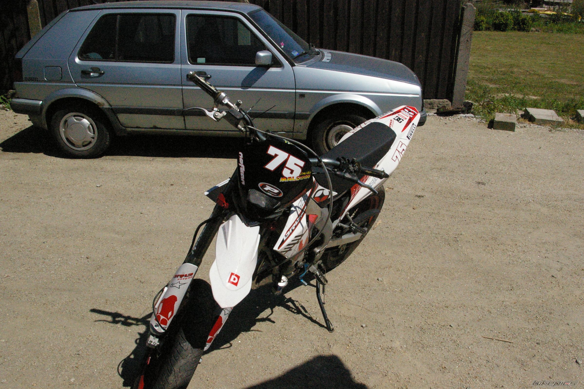 Bike Photo 2200300