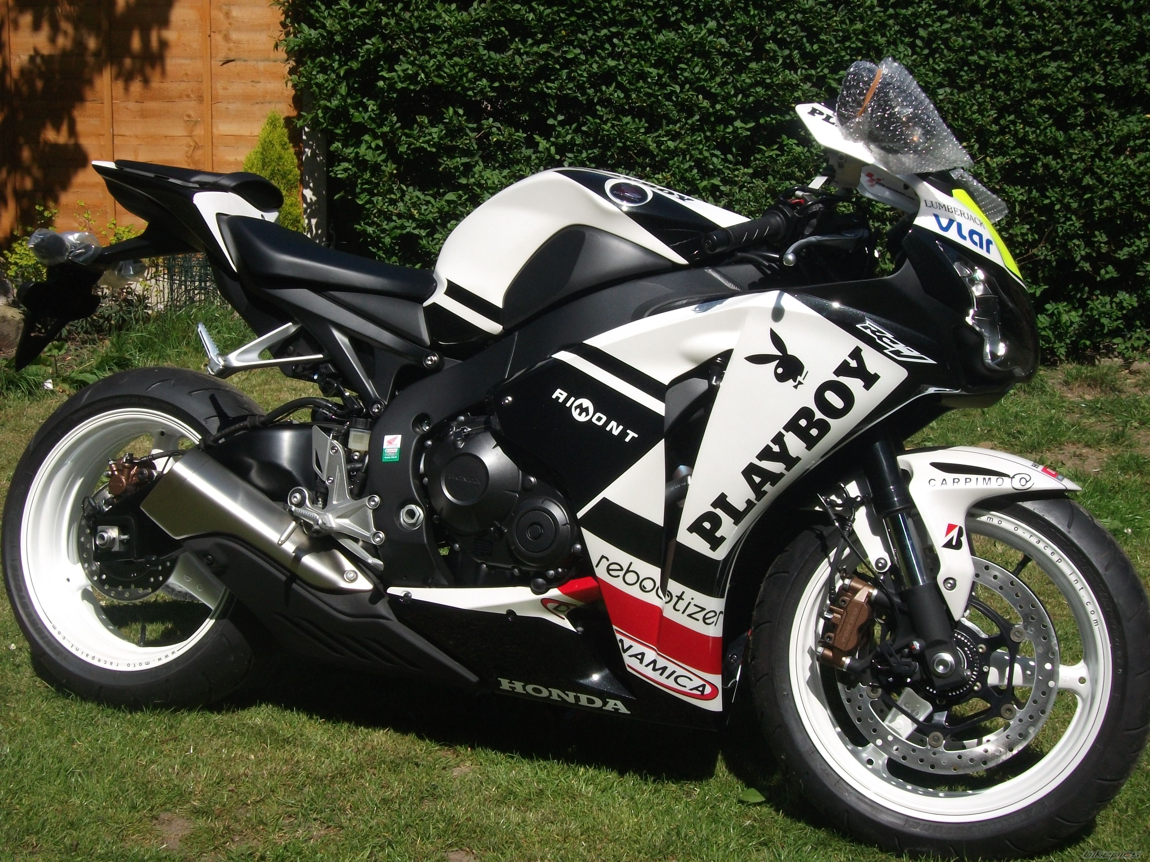 RC 211V