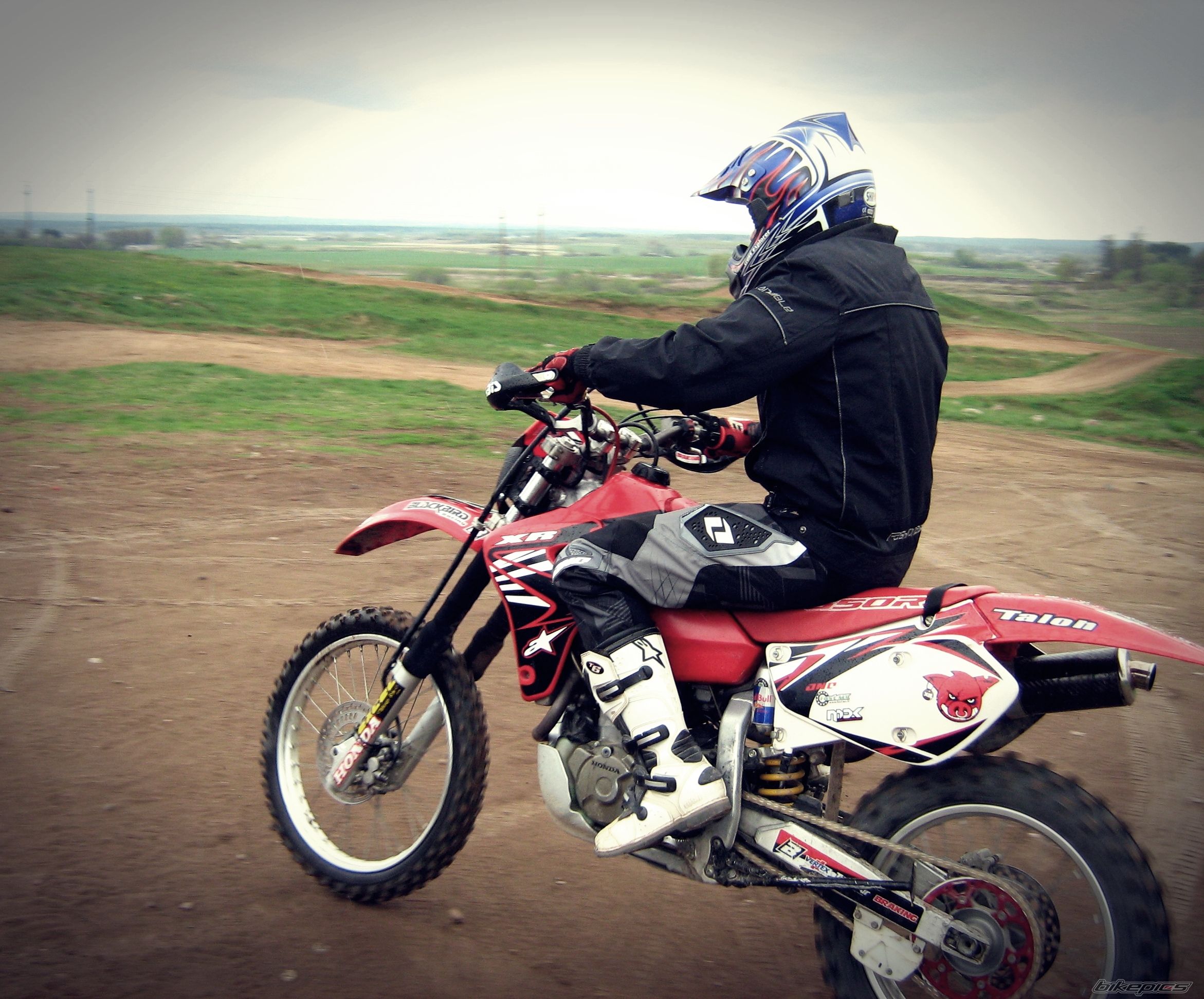 Photo 2200930