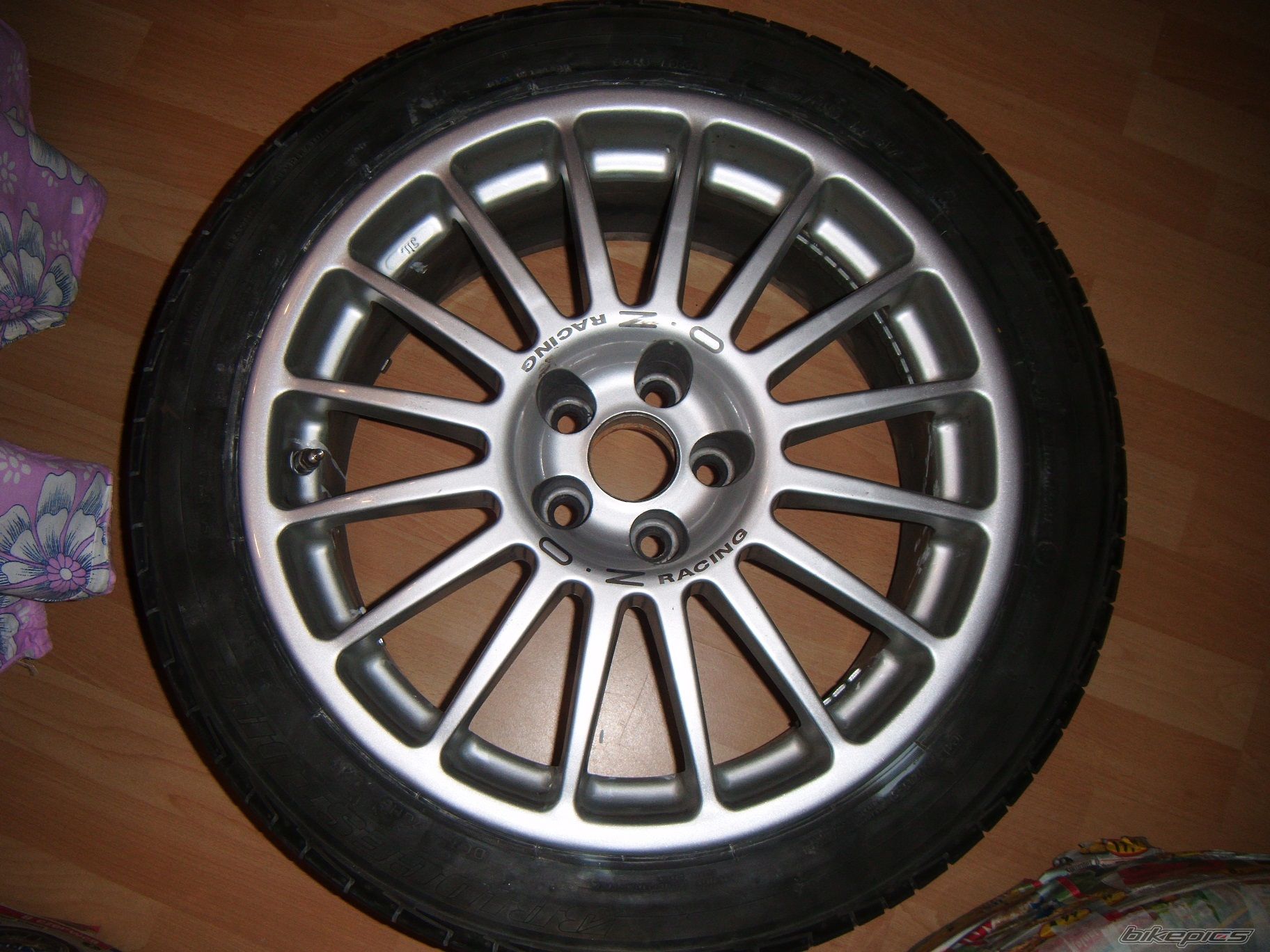 Photo 2203326