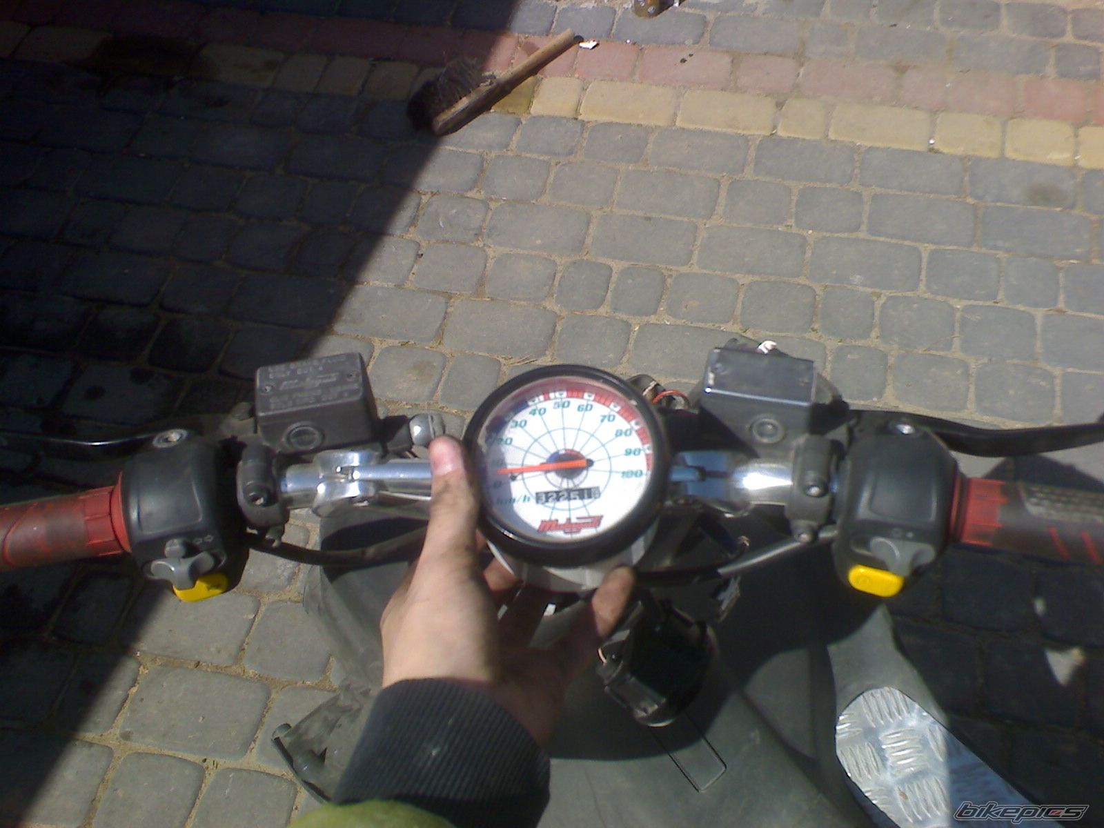 Bike Photo 2203371