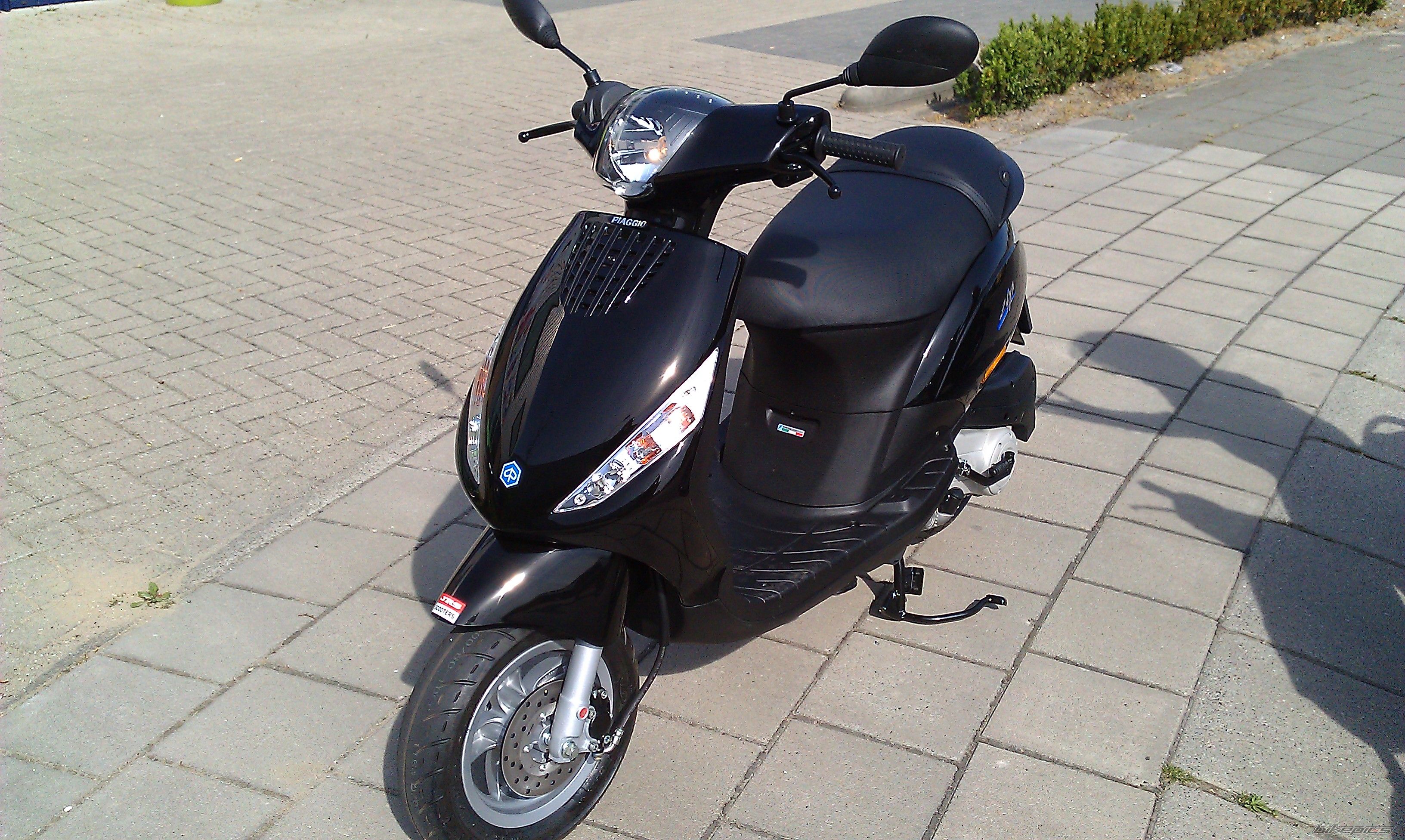Photo 2203508