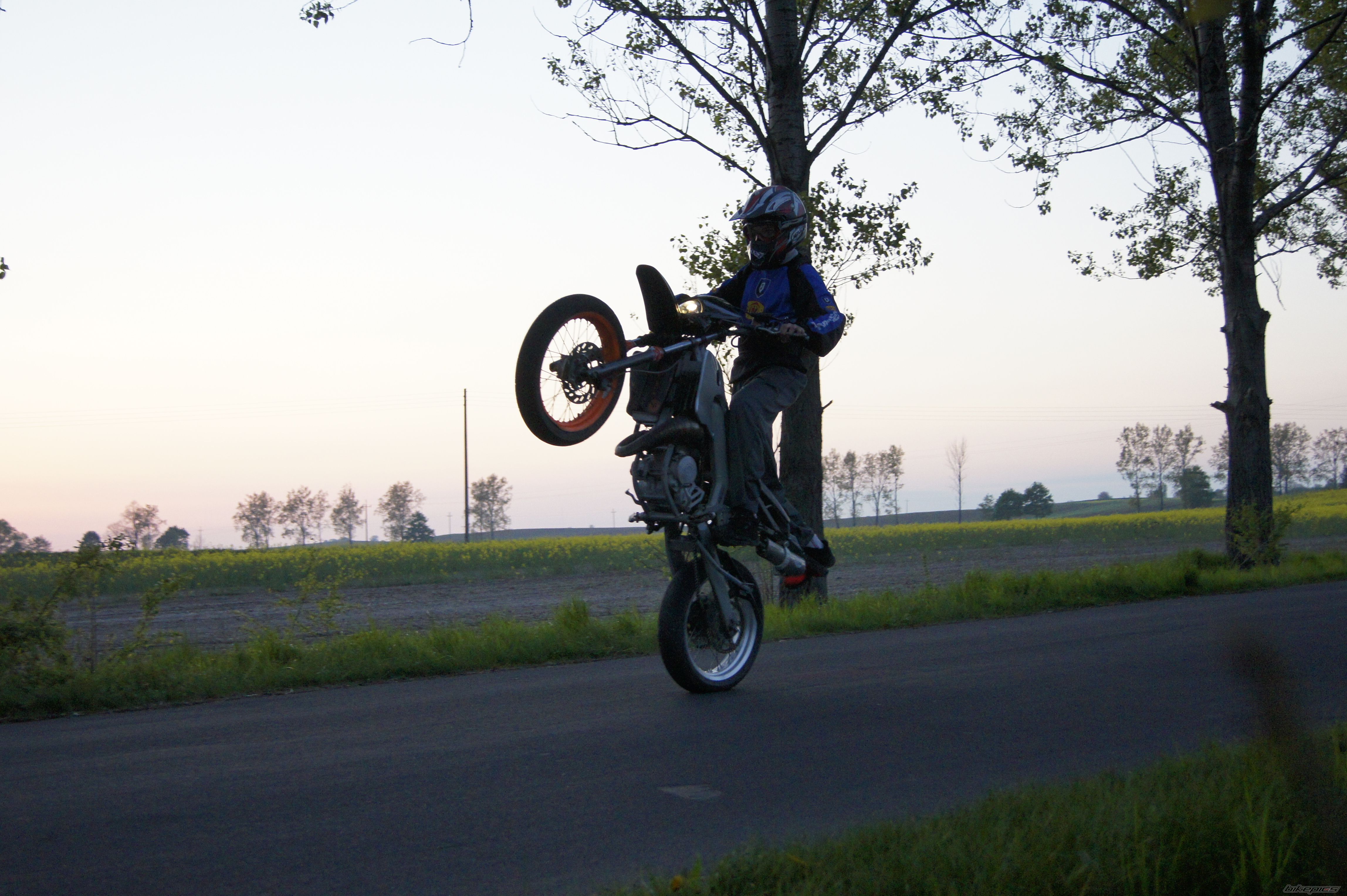 Bike Photo 2203735