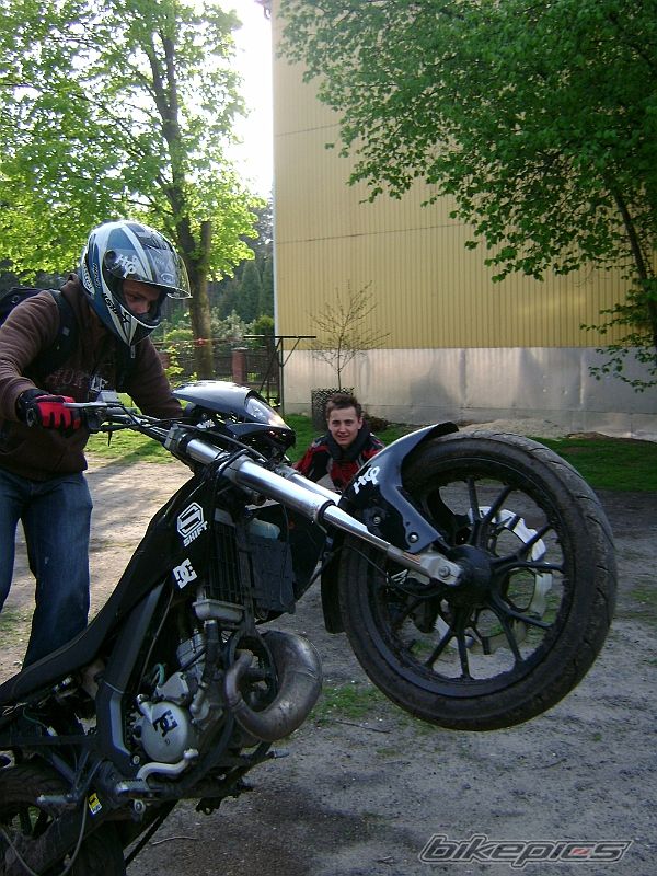 Photo 2203780