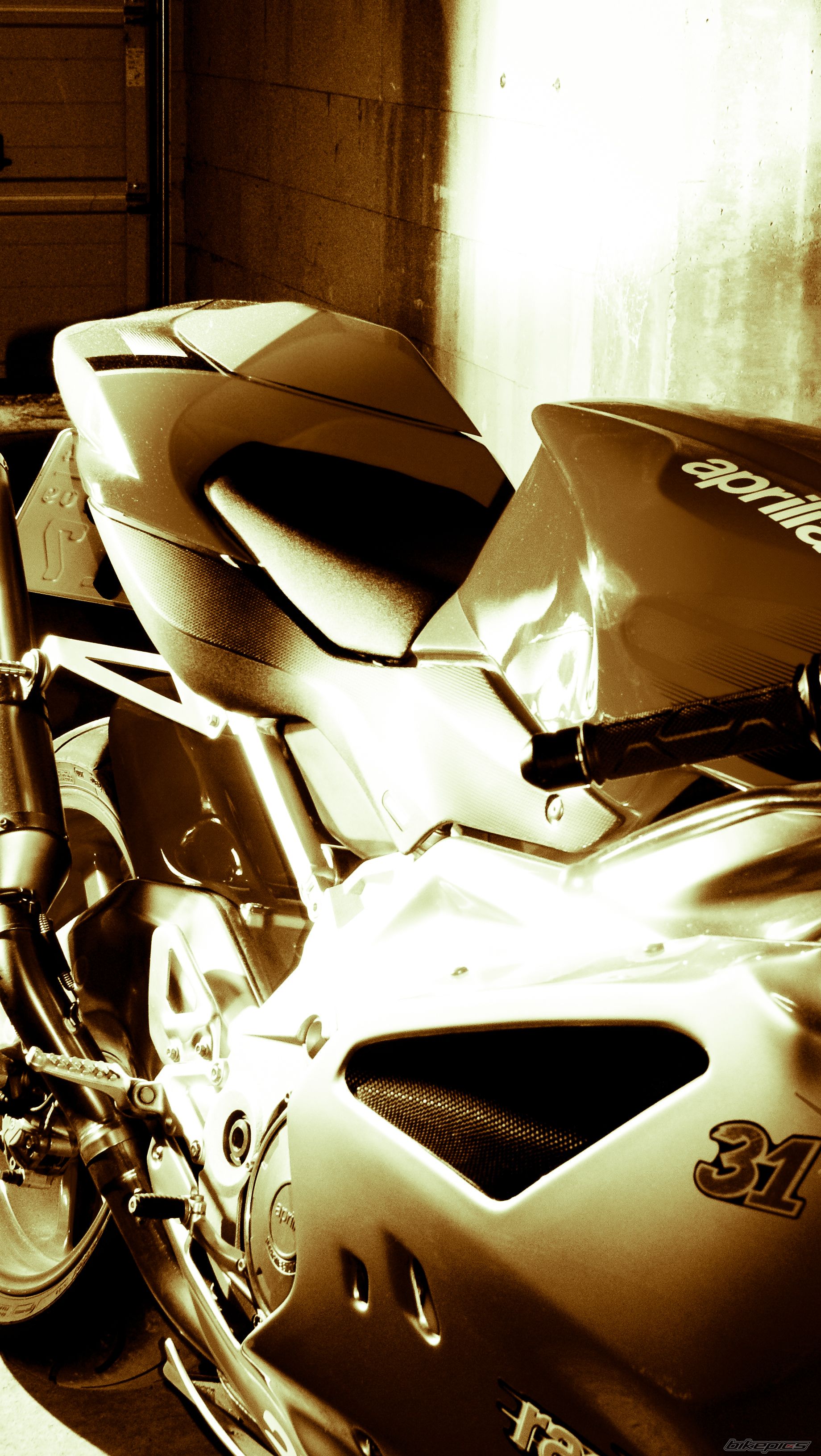 Photo 2203850