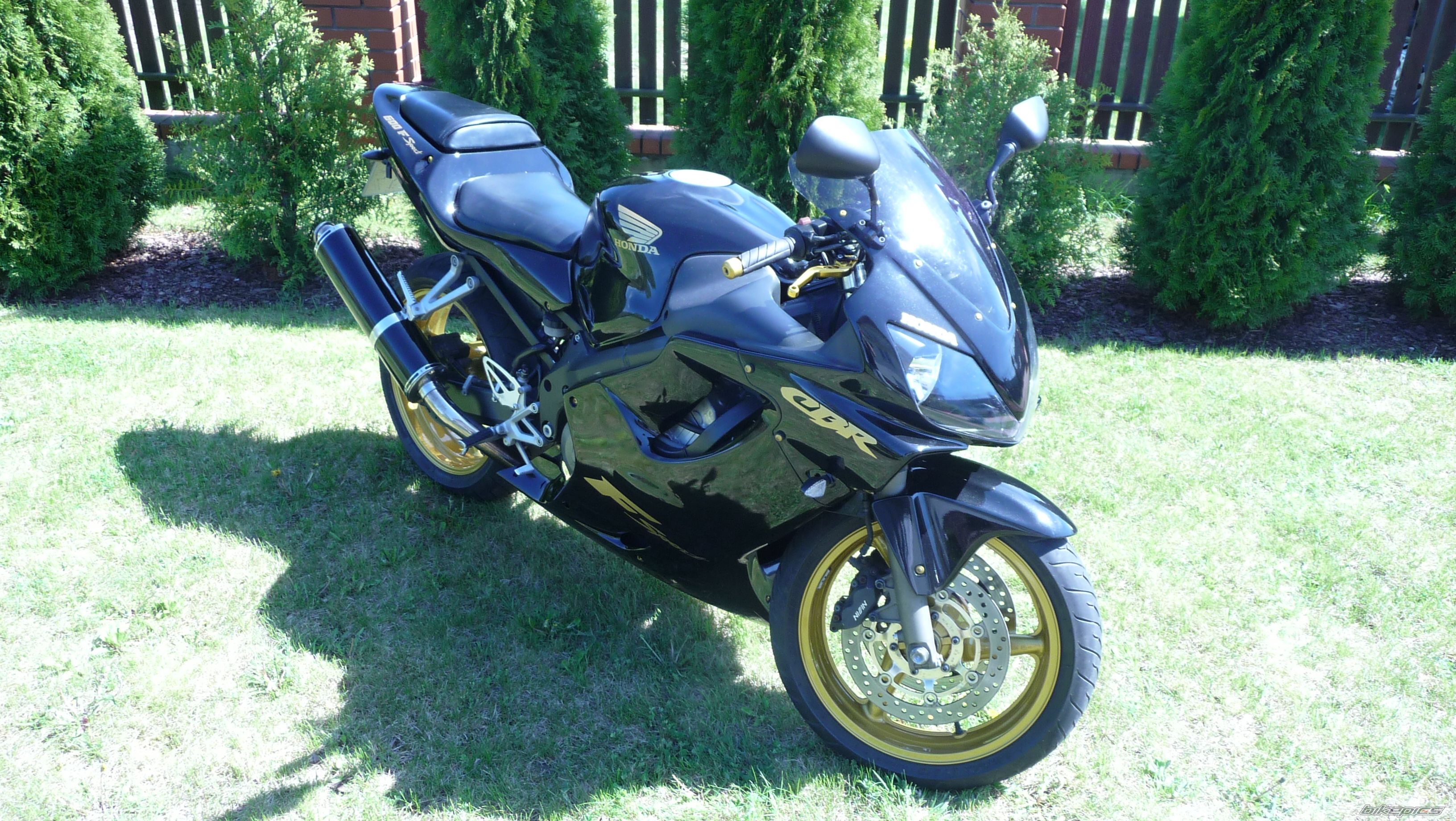 Photo 2203886
