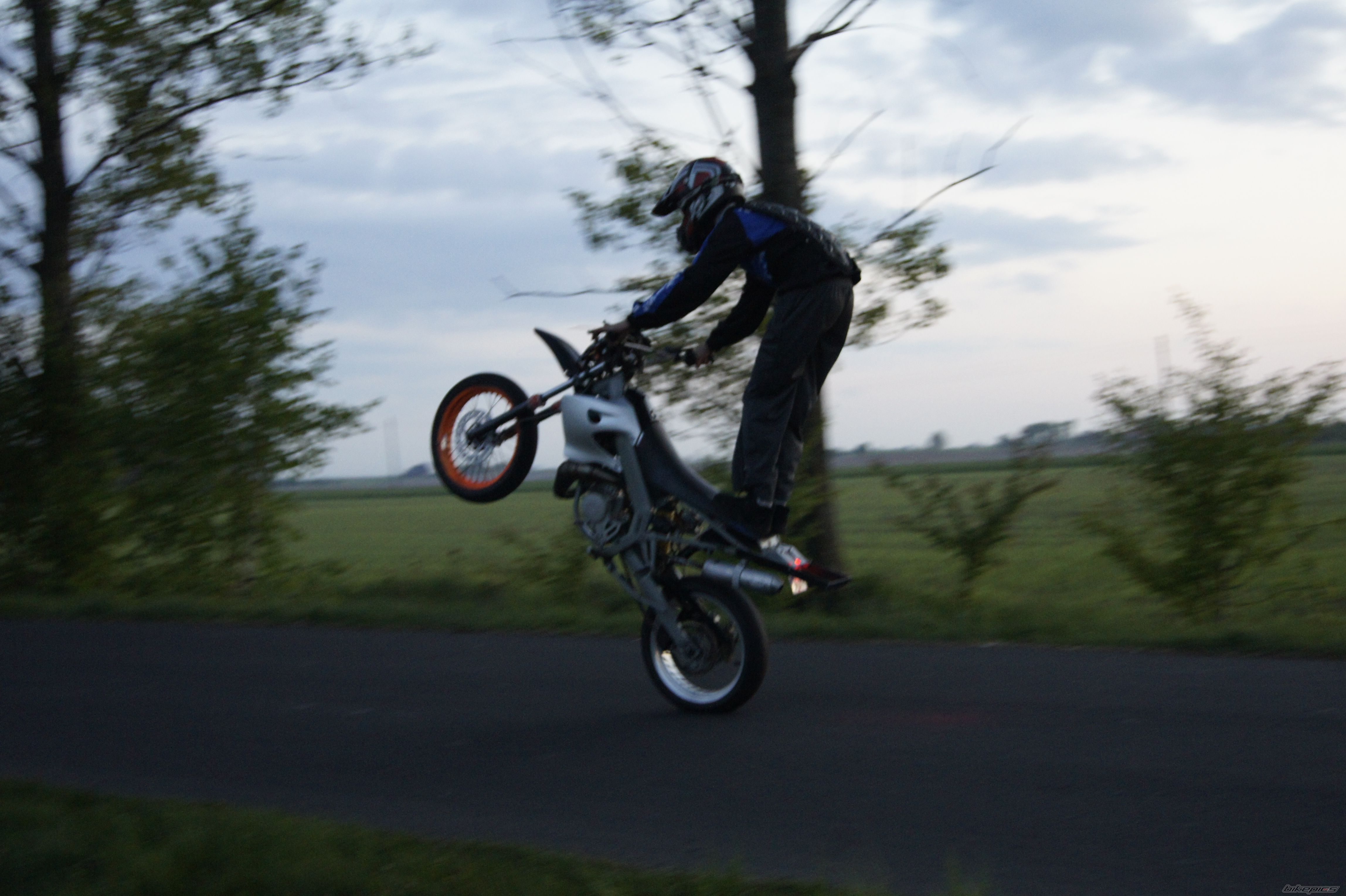Photo 2204401