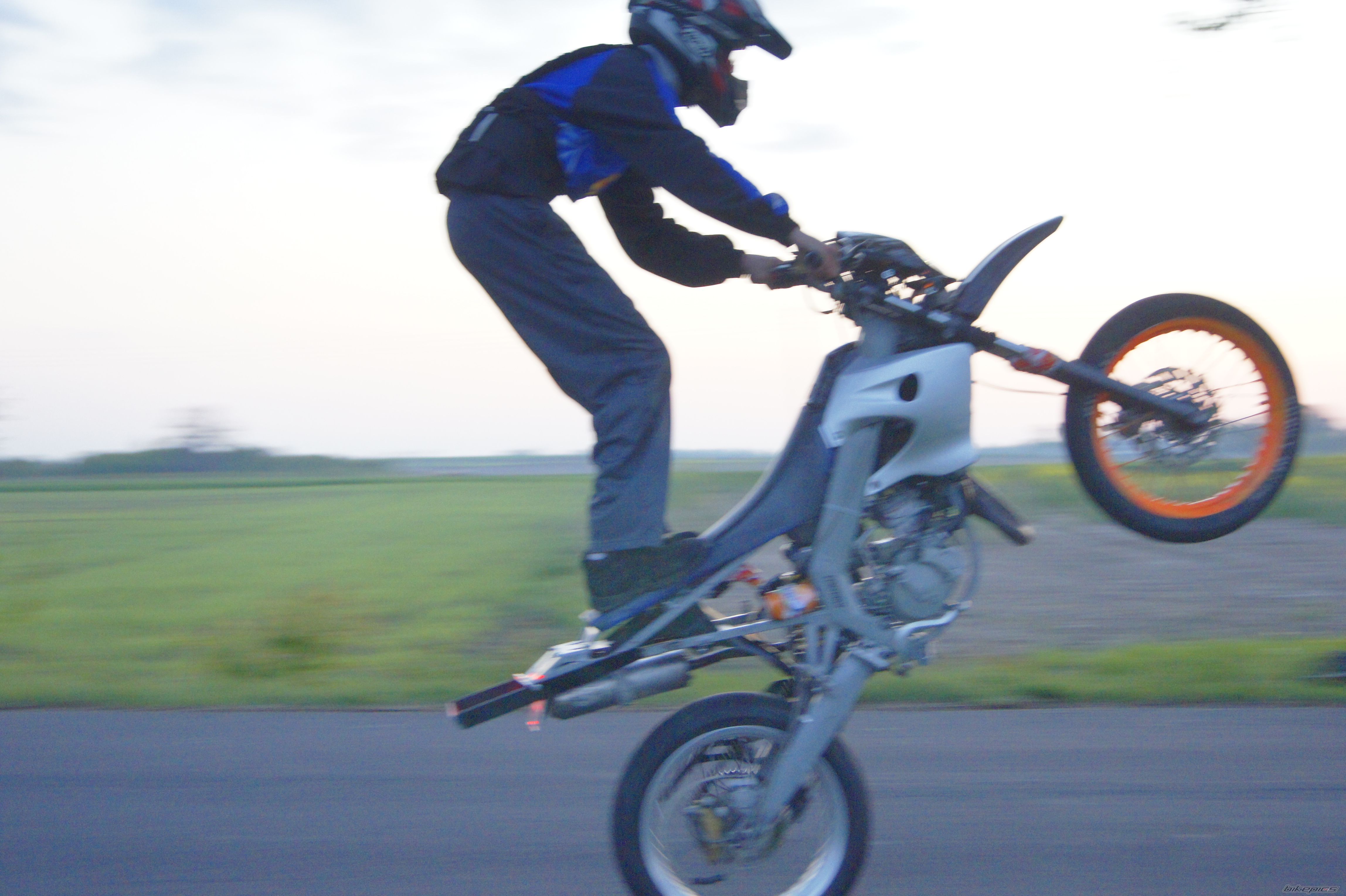Photo 2204408