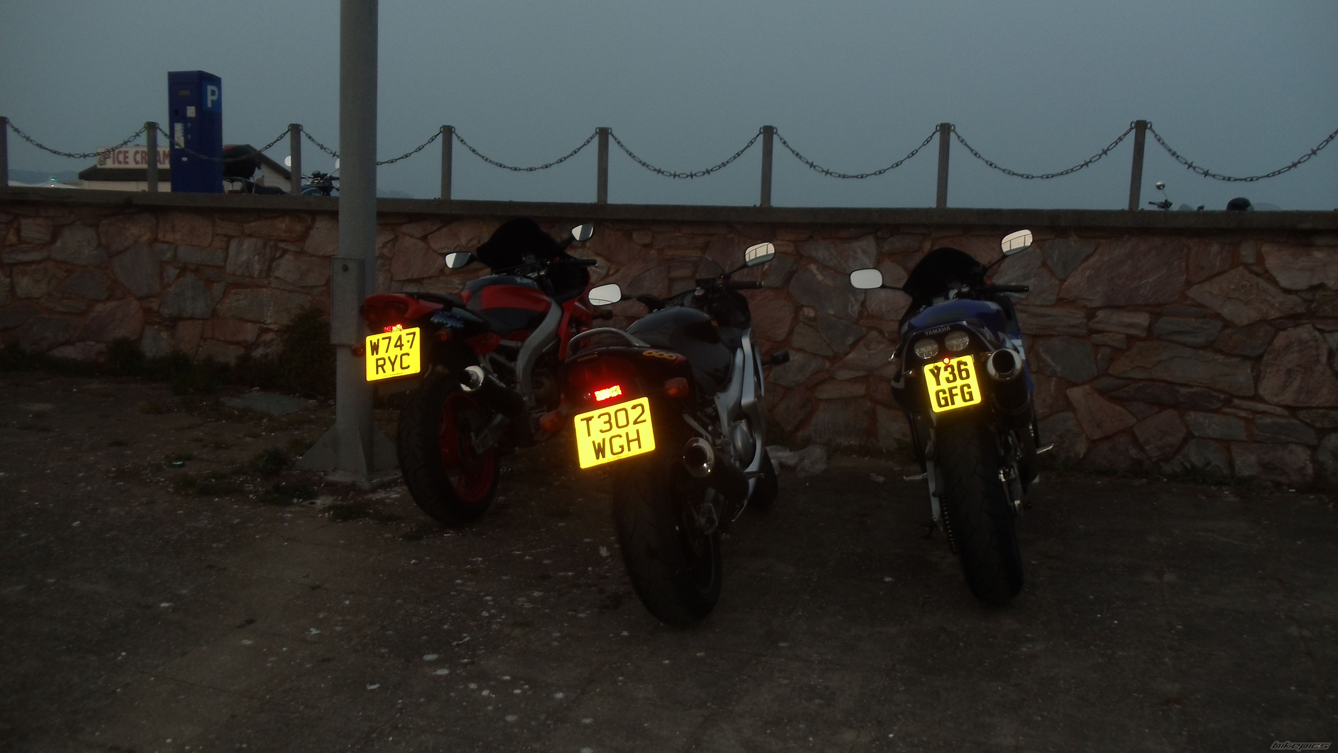 Photo 2204468