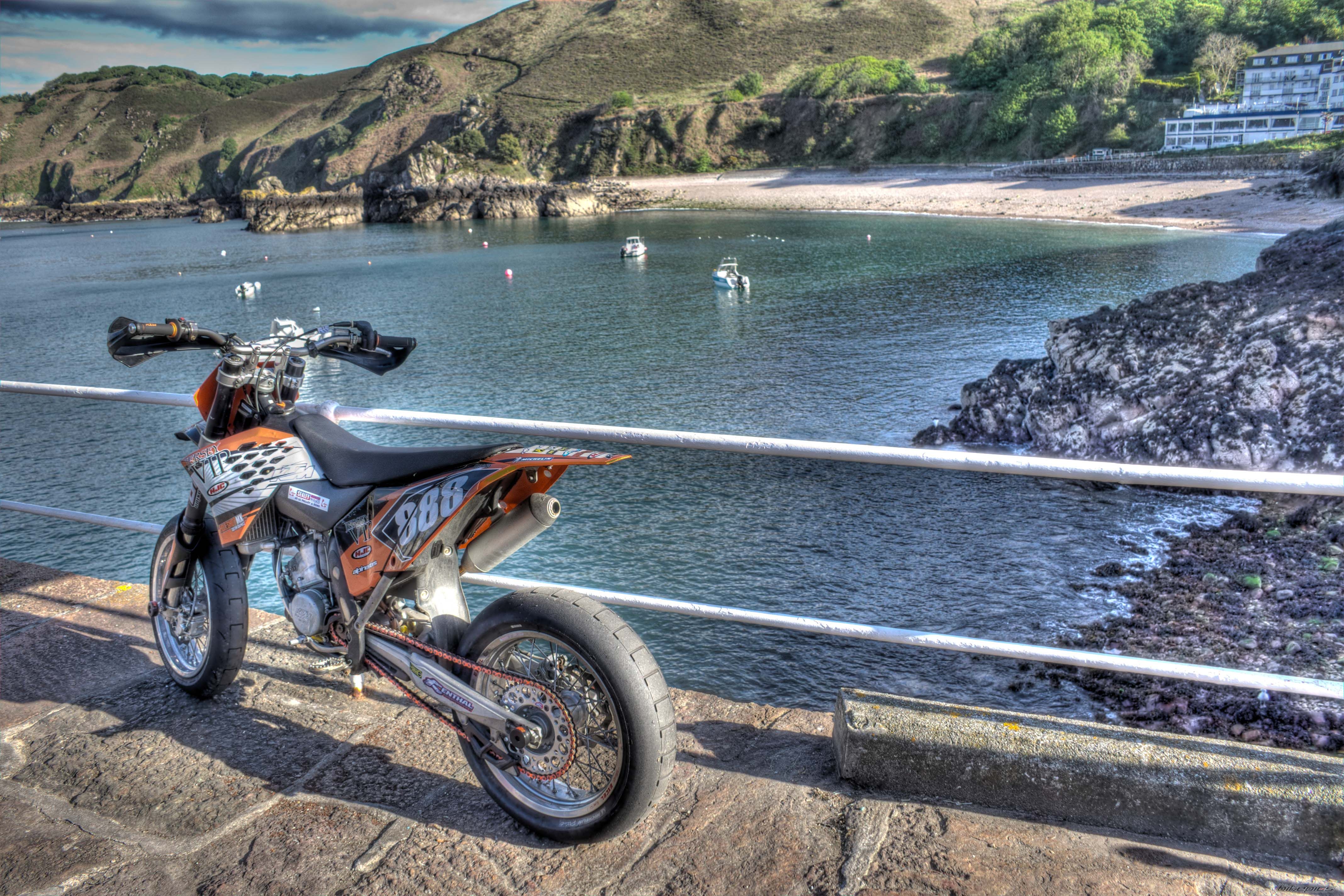 Bike Photo 2204787