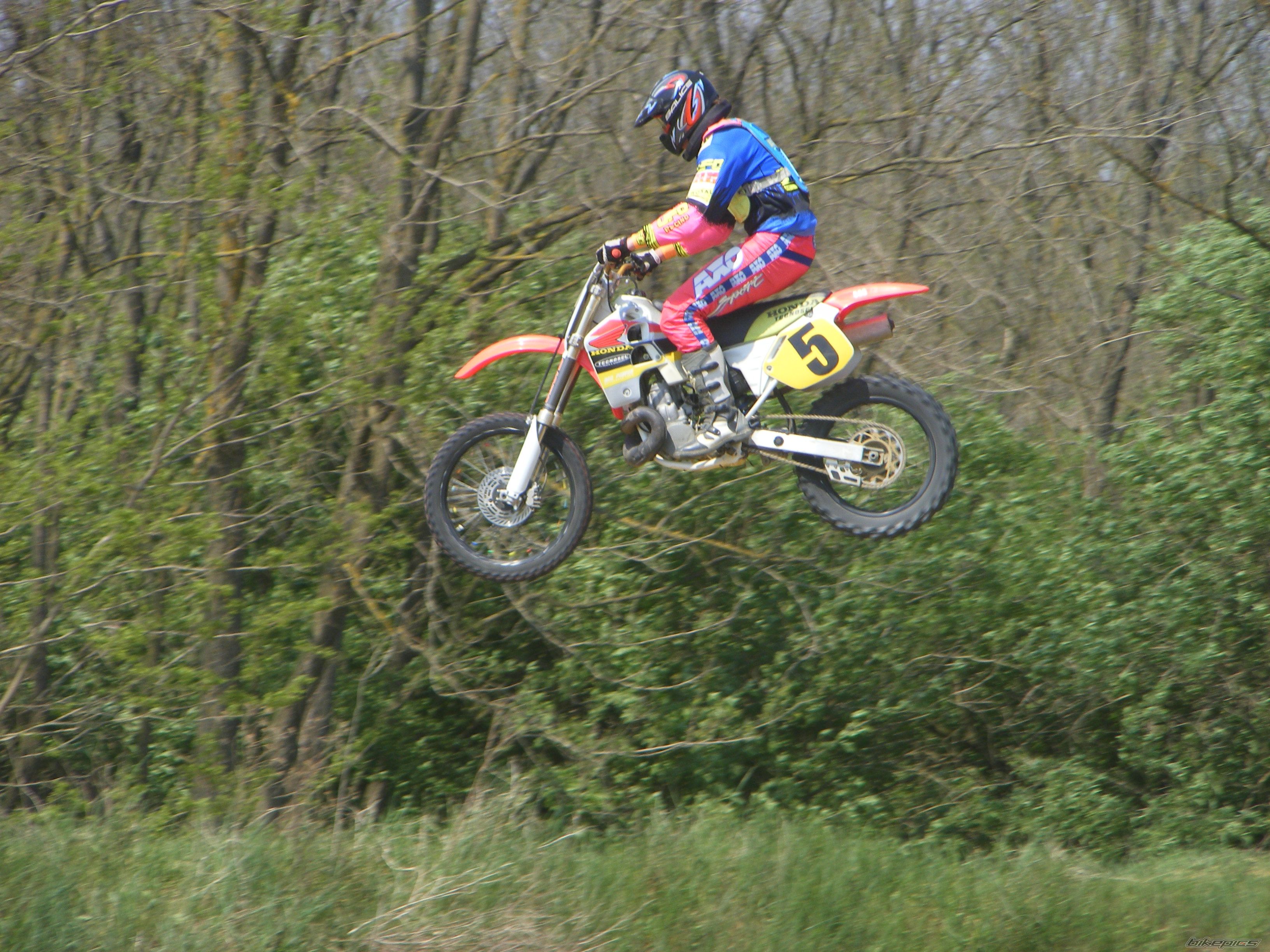 Photo 2204830