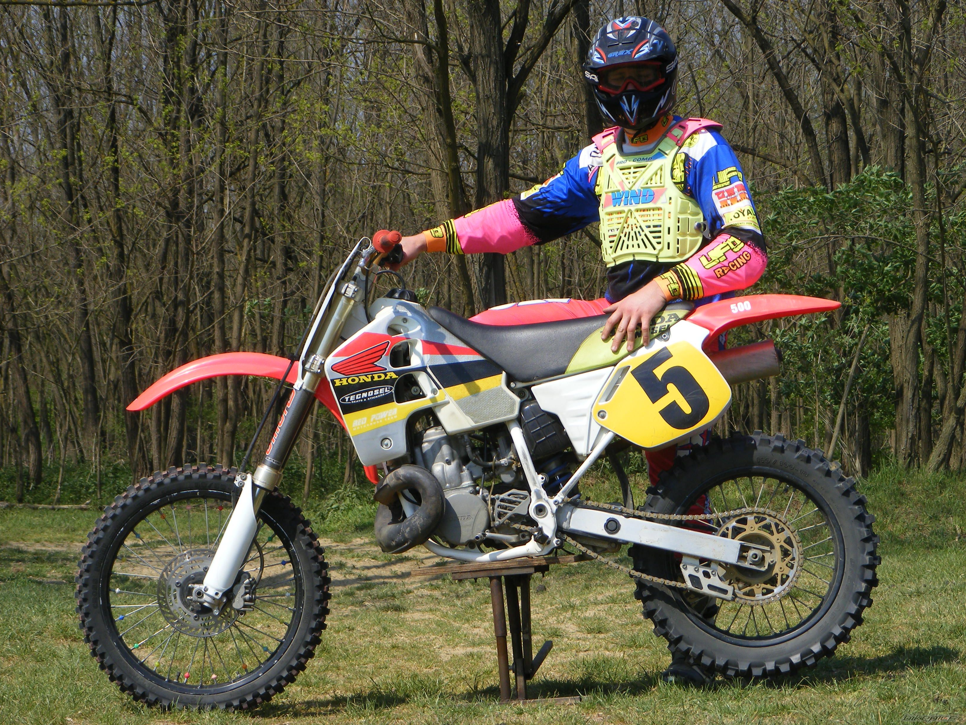 Photo 2204842