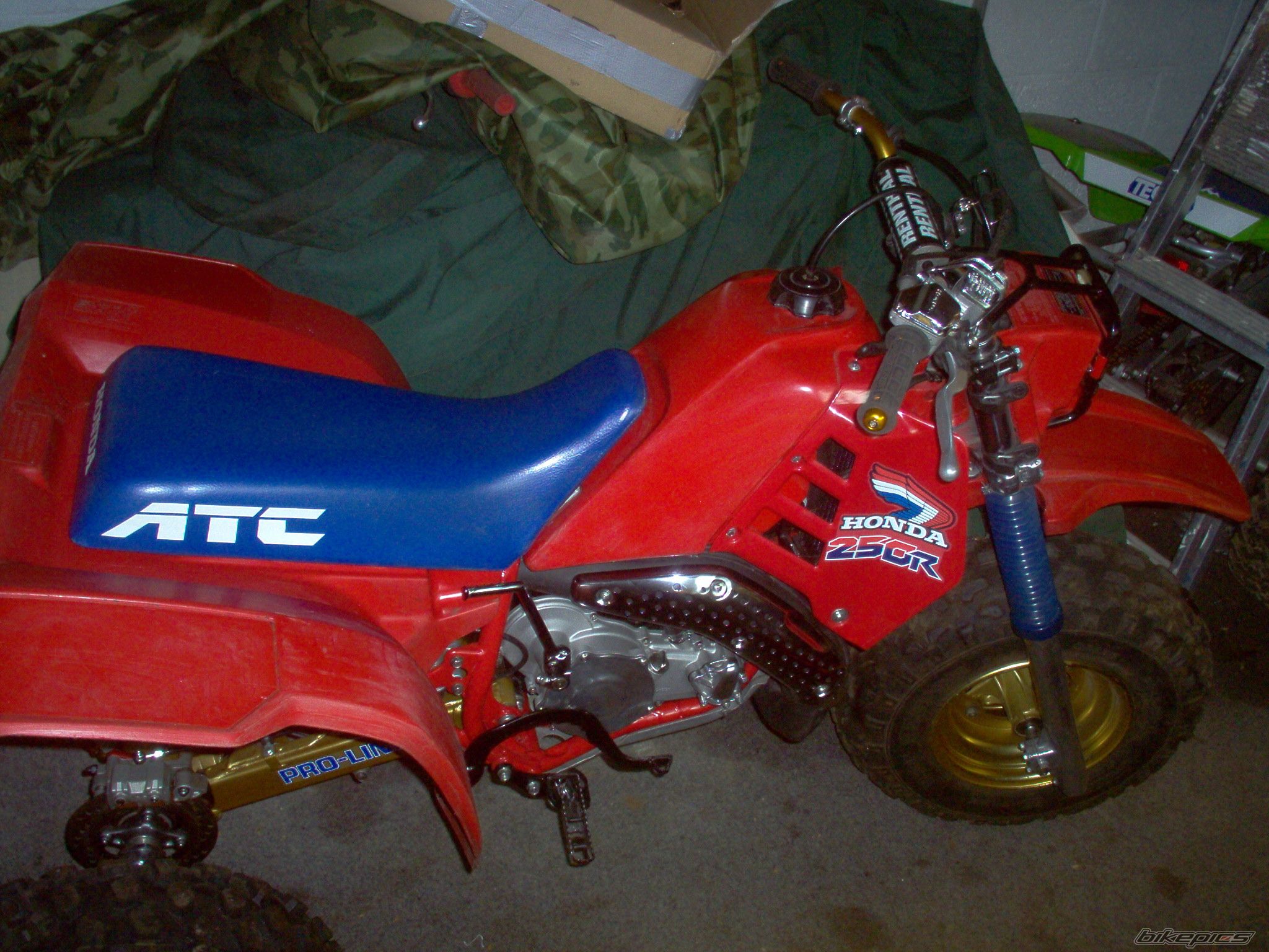 Photo 2205857