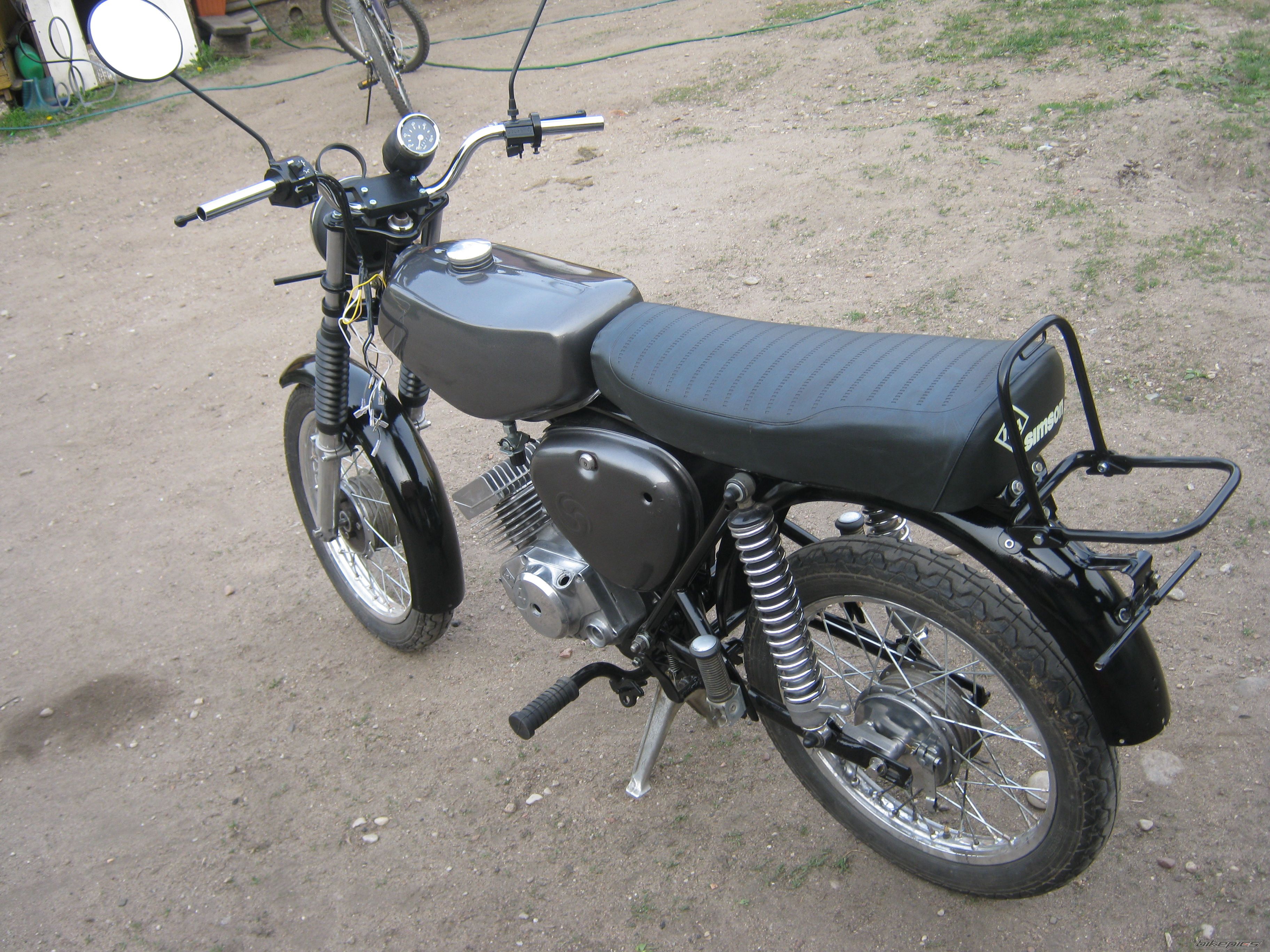 Photo 2205934