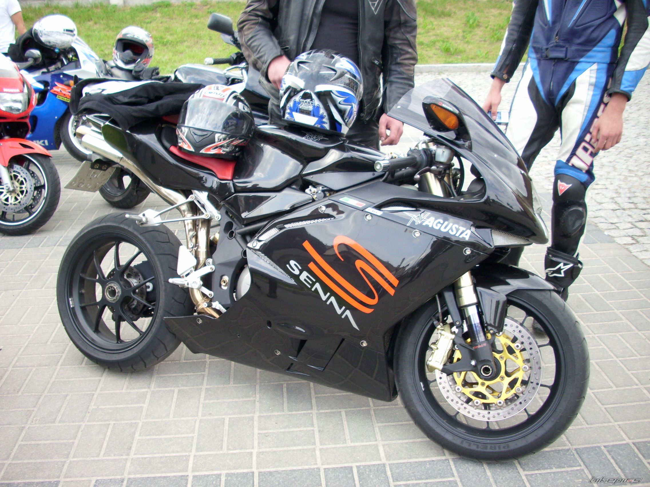 Photo 2207423