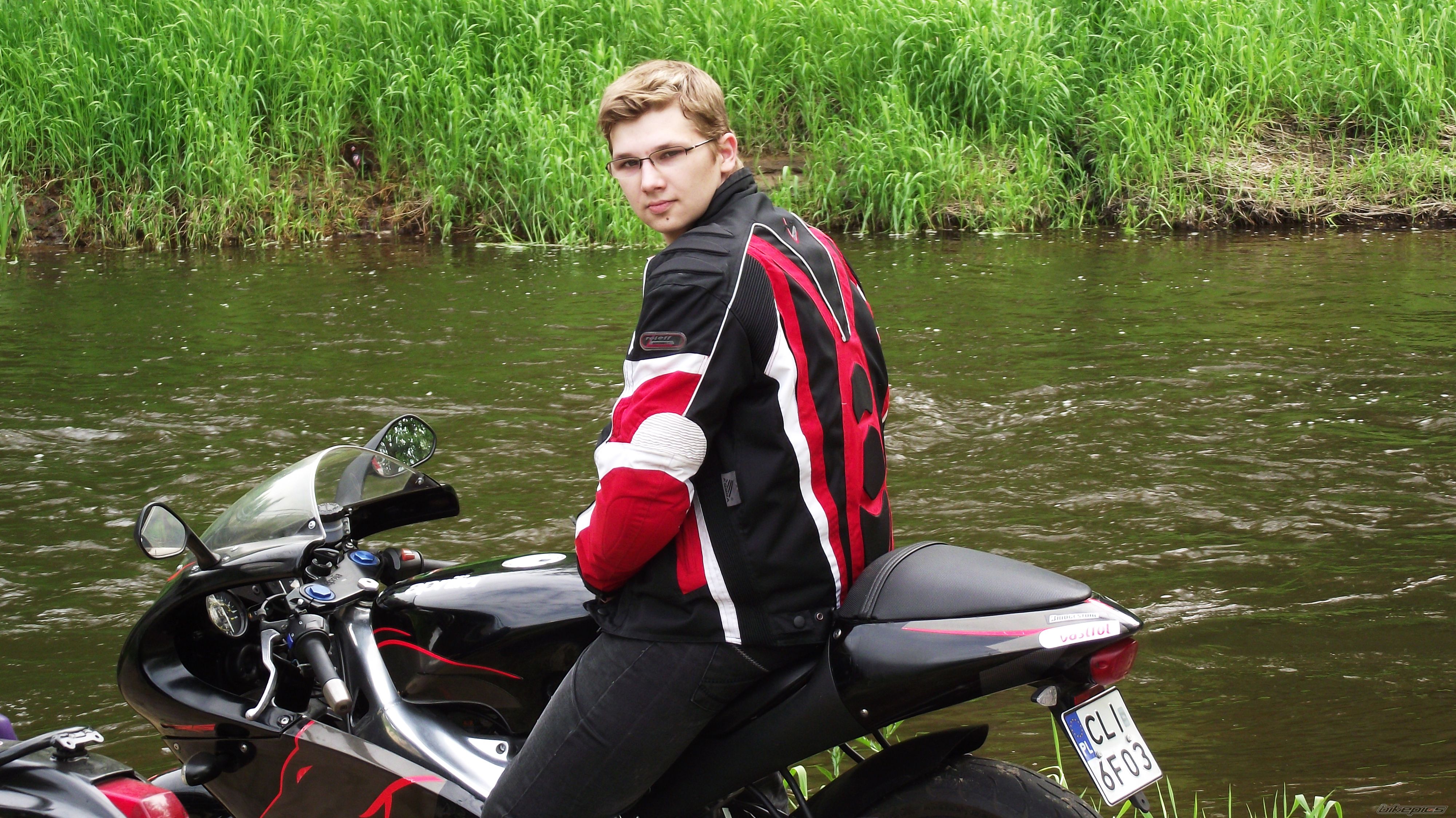 Photo 2207585