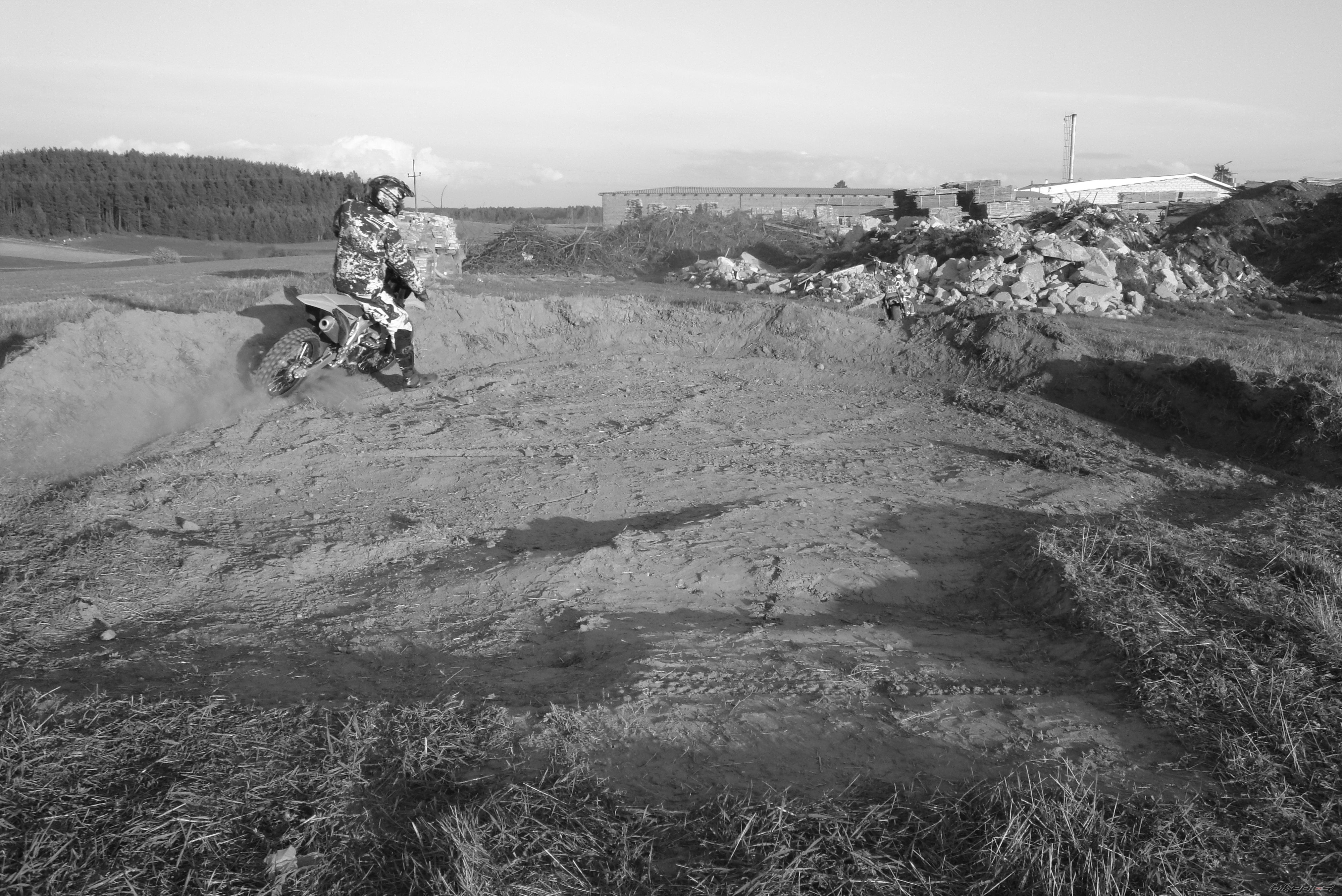 Bike Photo 2208580