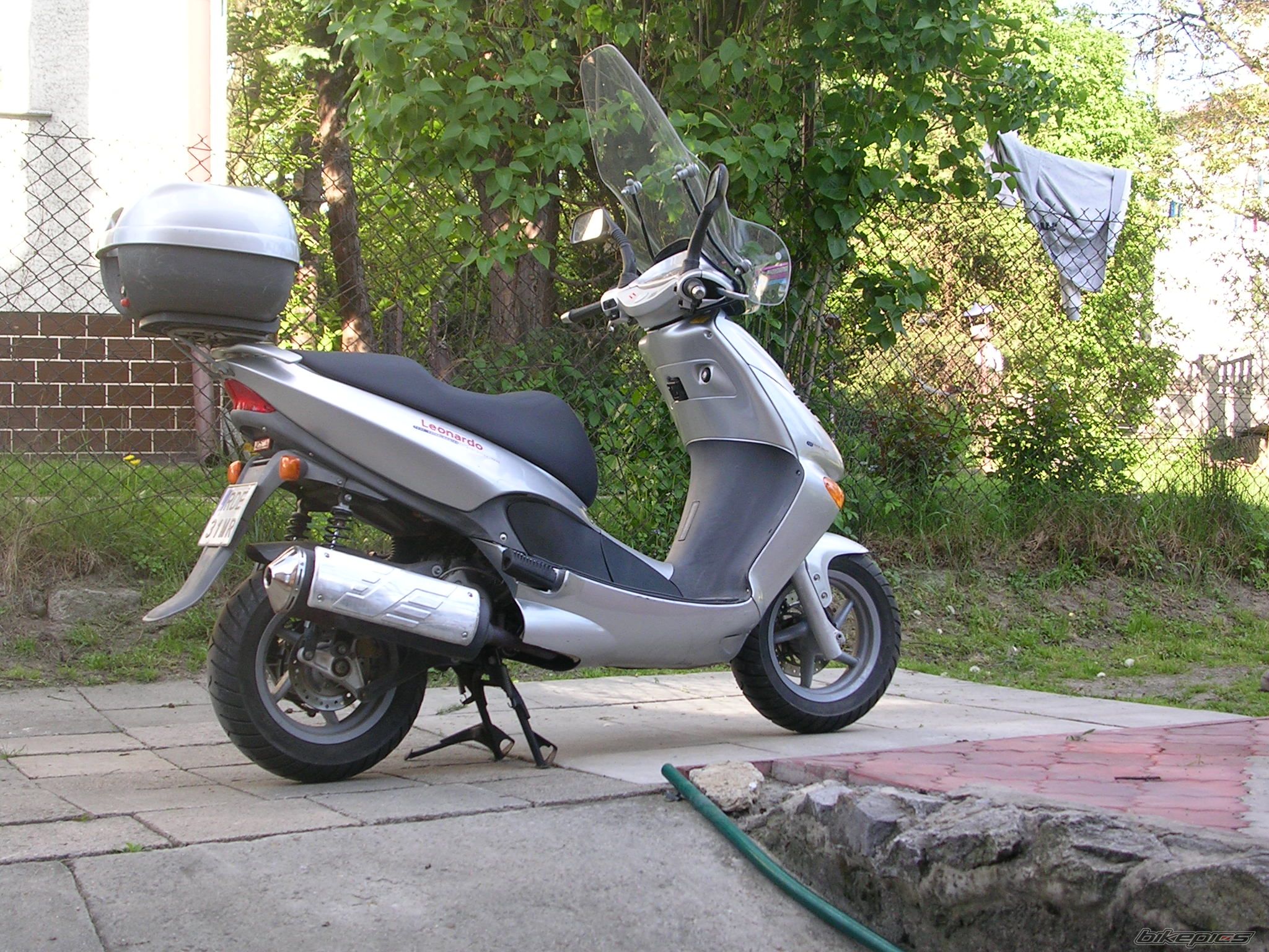 Photo 2209046
