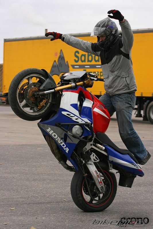 Photo 2209120