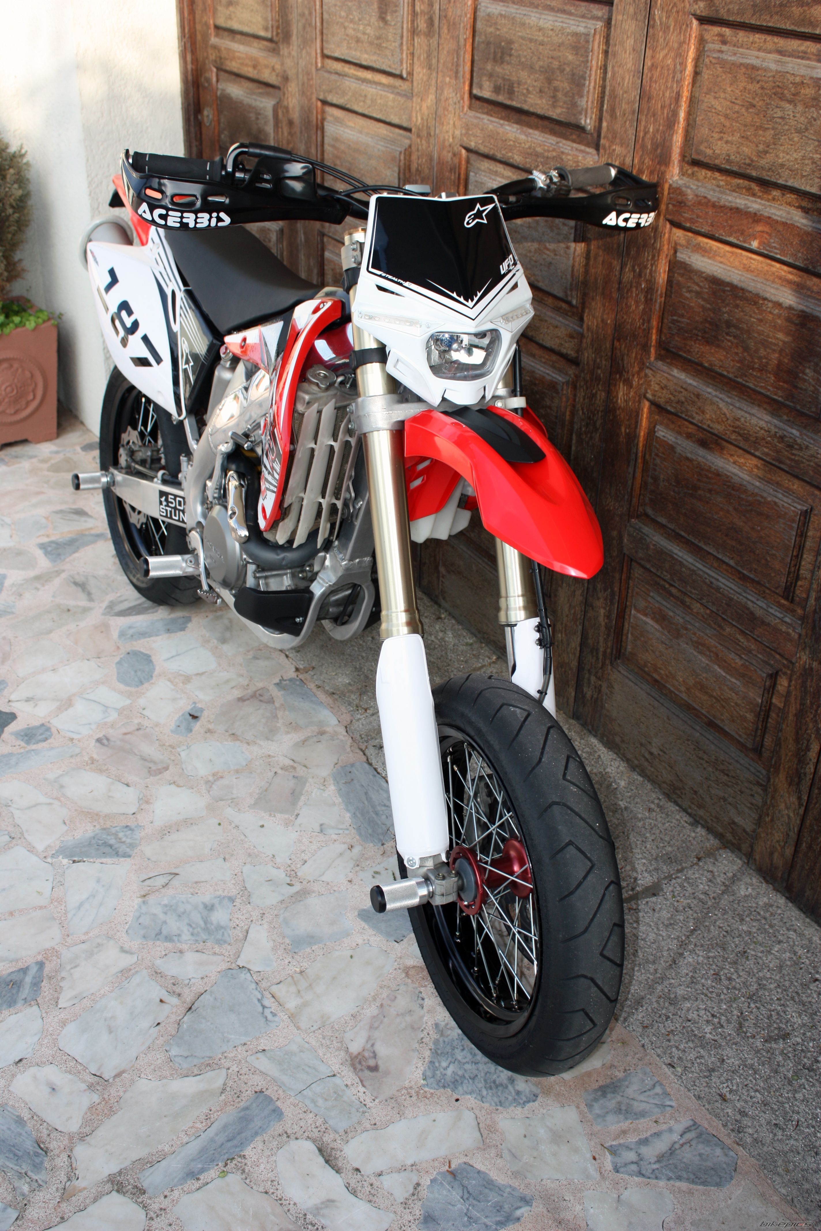 Photo 2209472