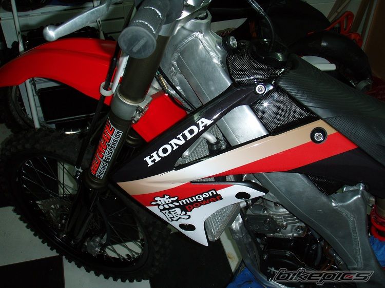 Photo 2209935