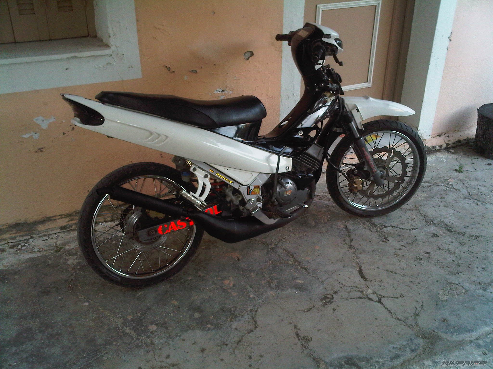 Photo 2209941