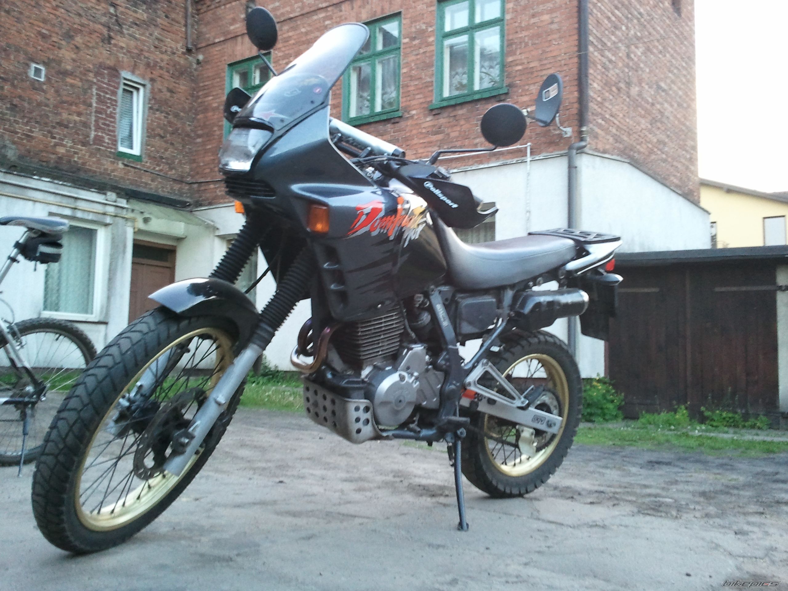 Photo 2209976