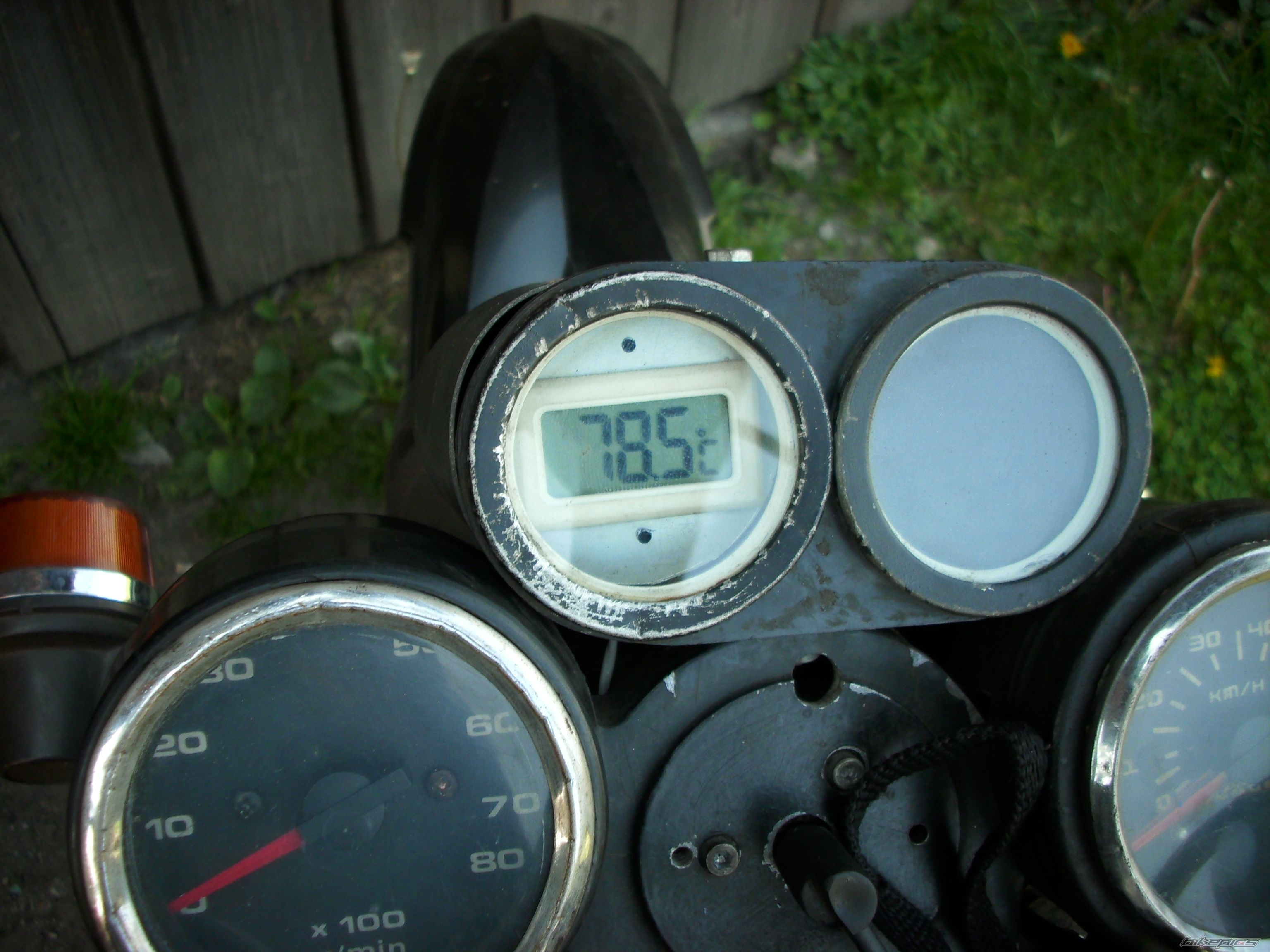 Photo 2210457