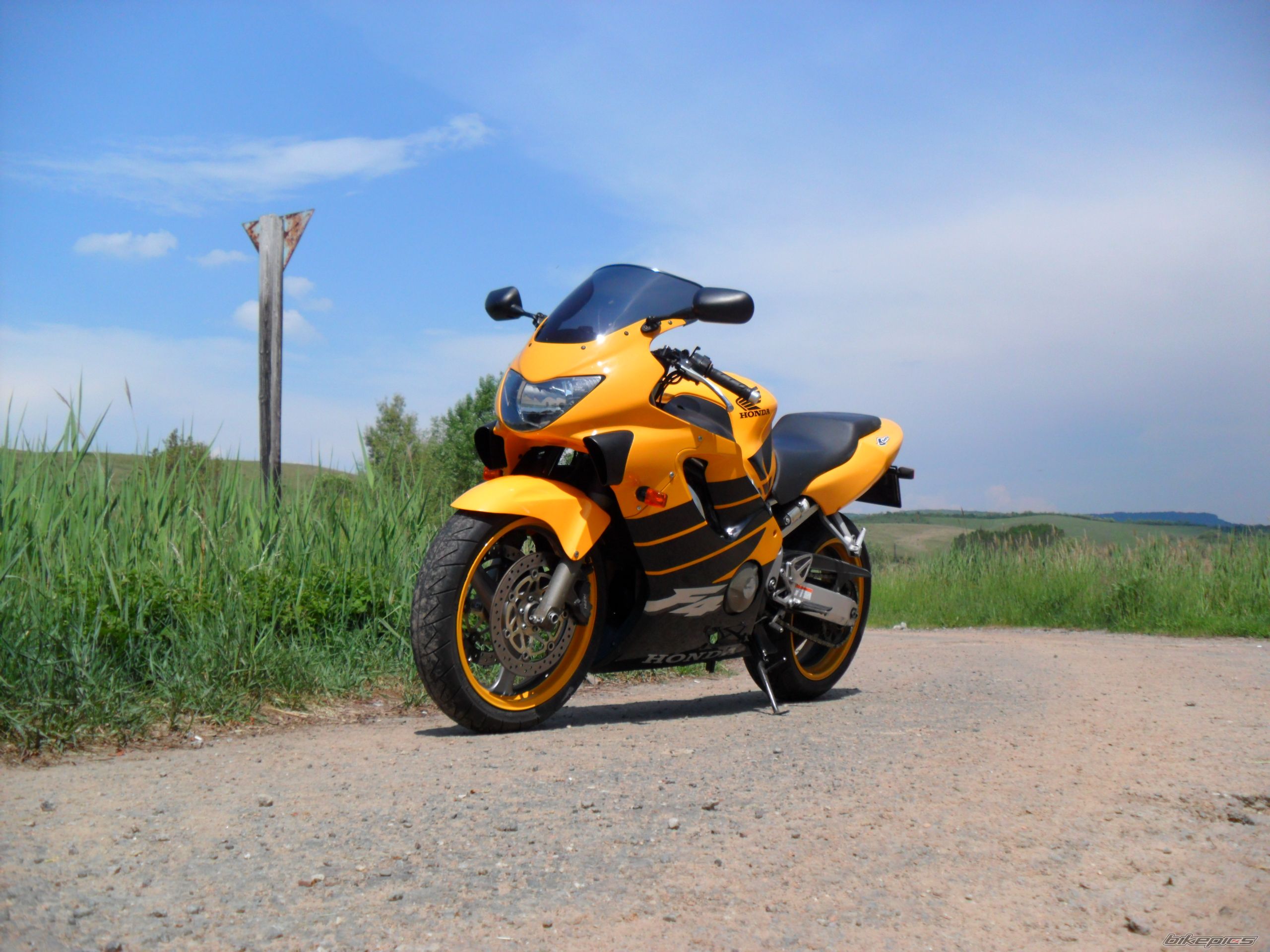 Bike Photo 2211209