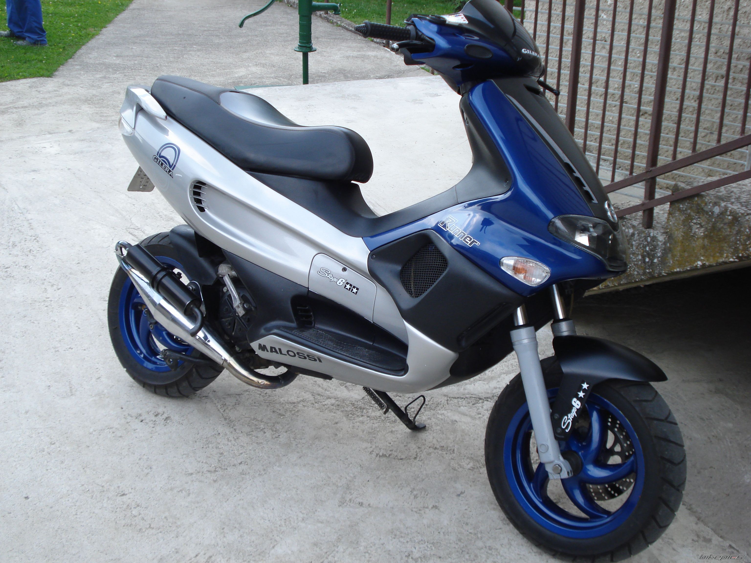 Photo 2215531