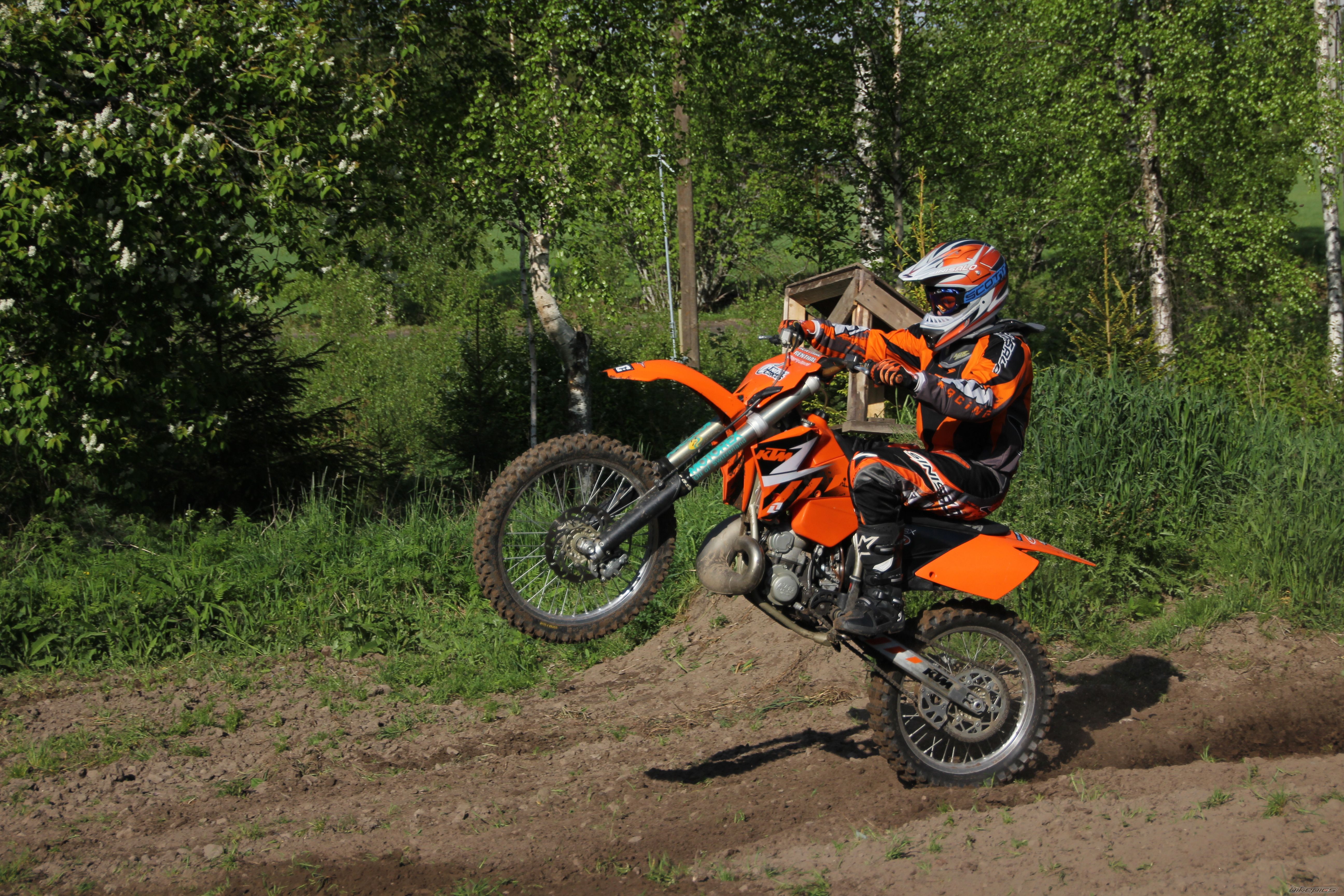 Photo 2215796