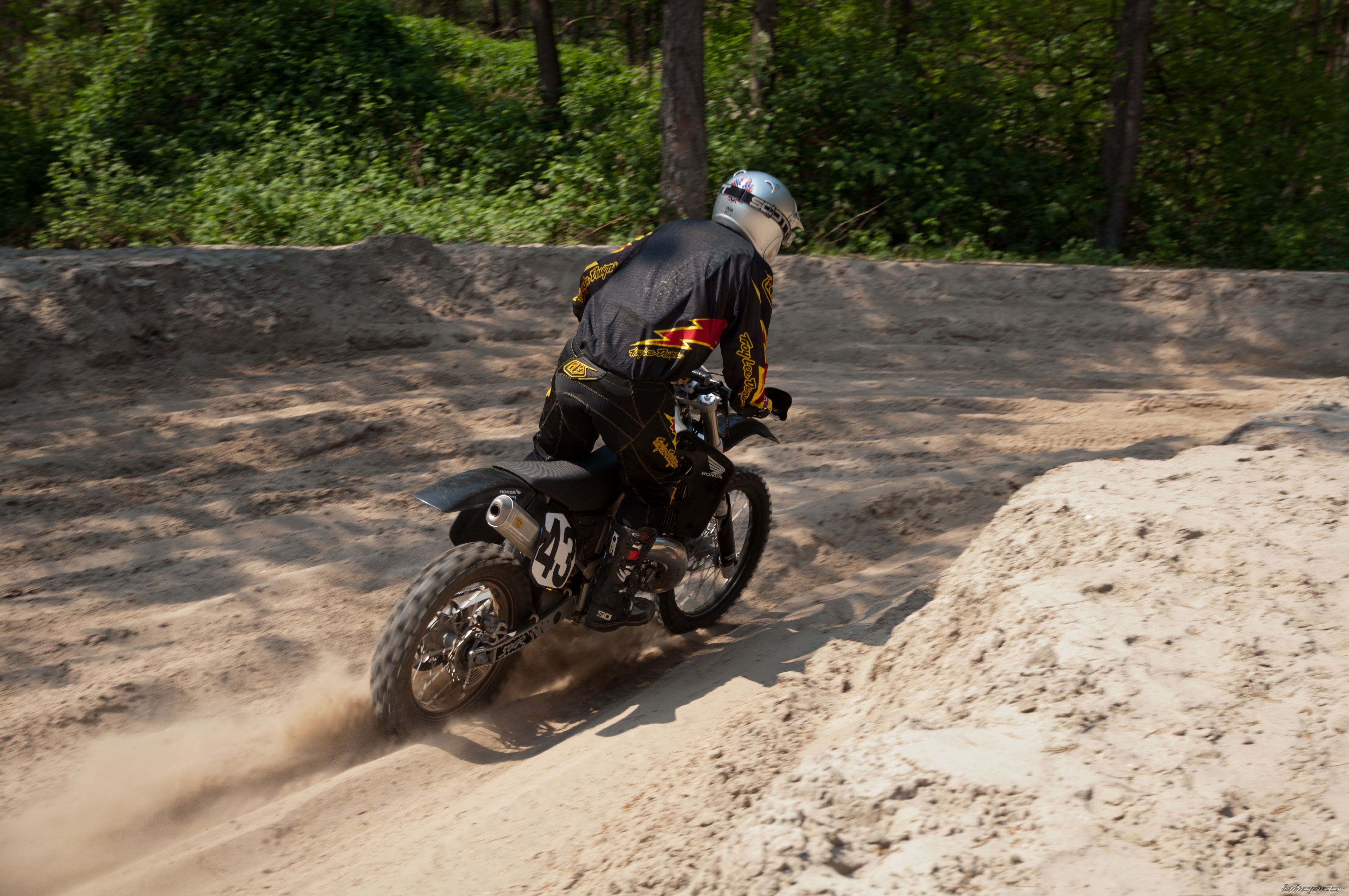 Bike Photo 2218426