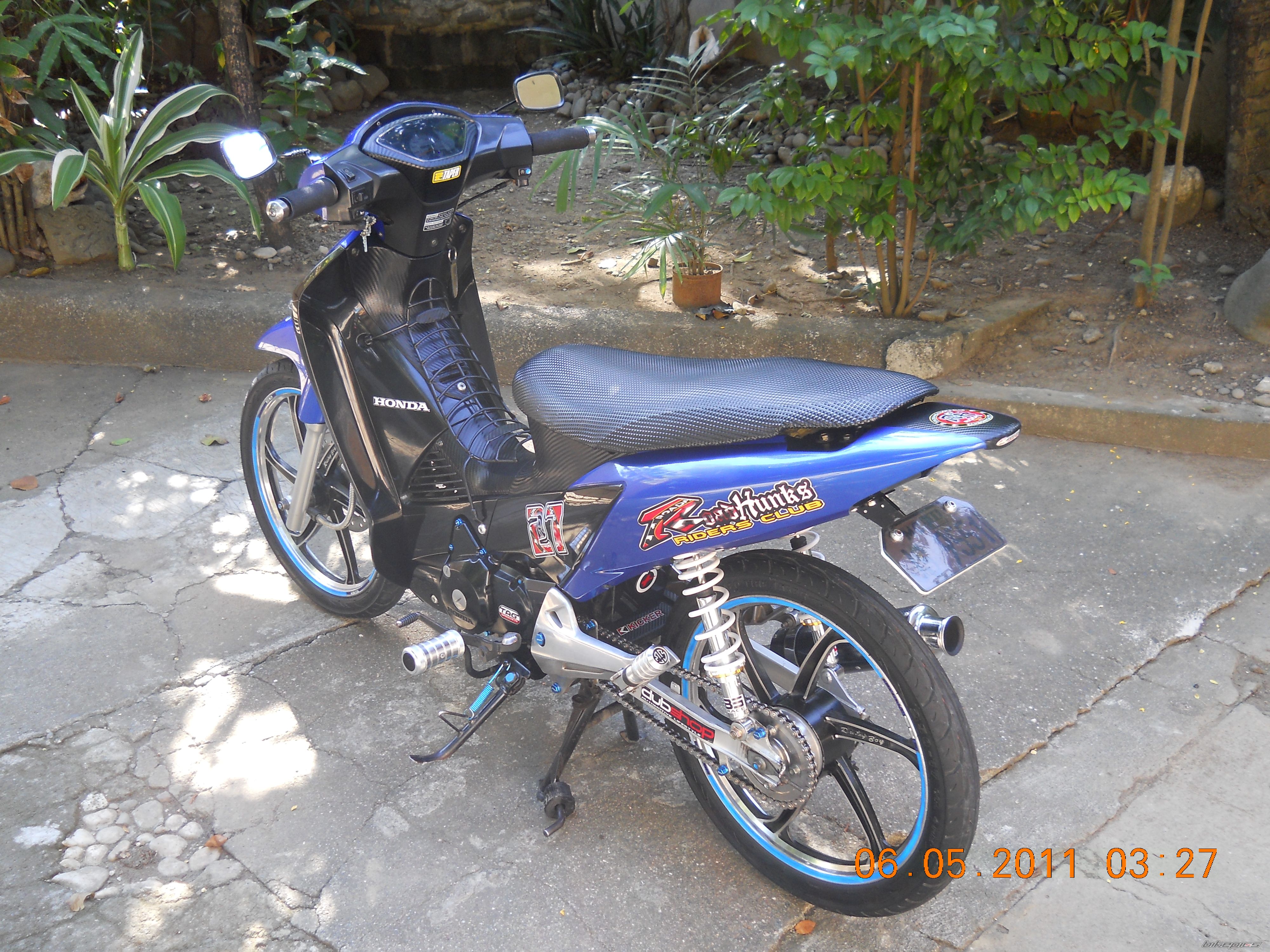 Photo 2219556
