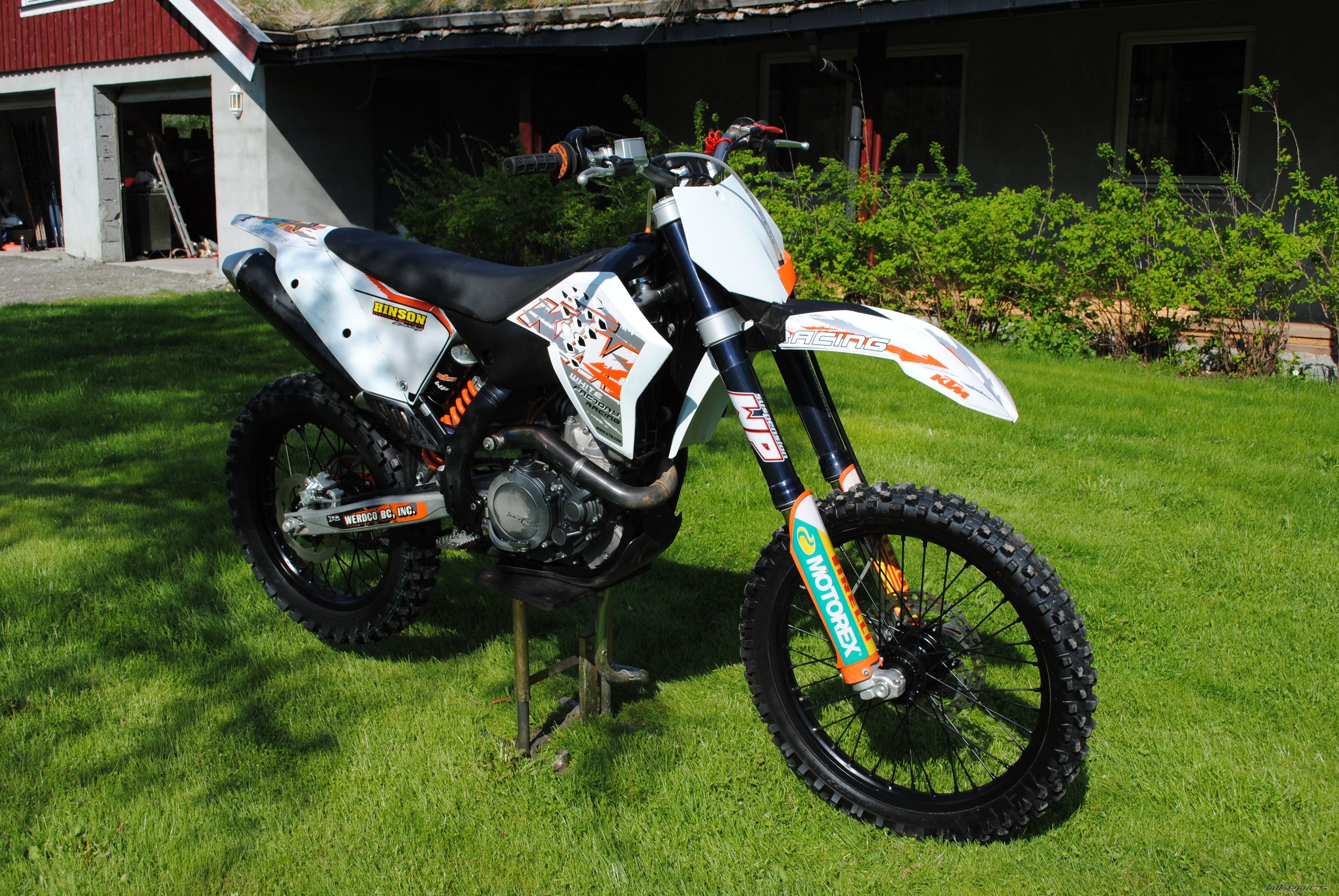 Photo 2219894