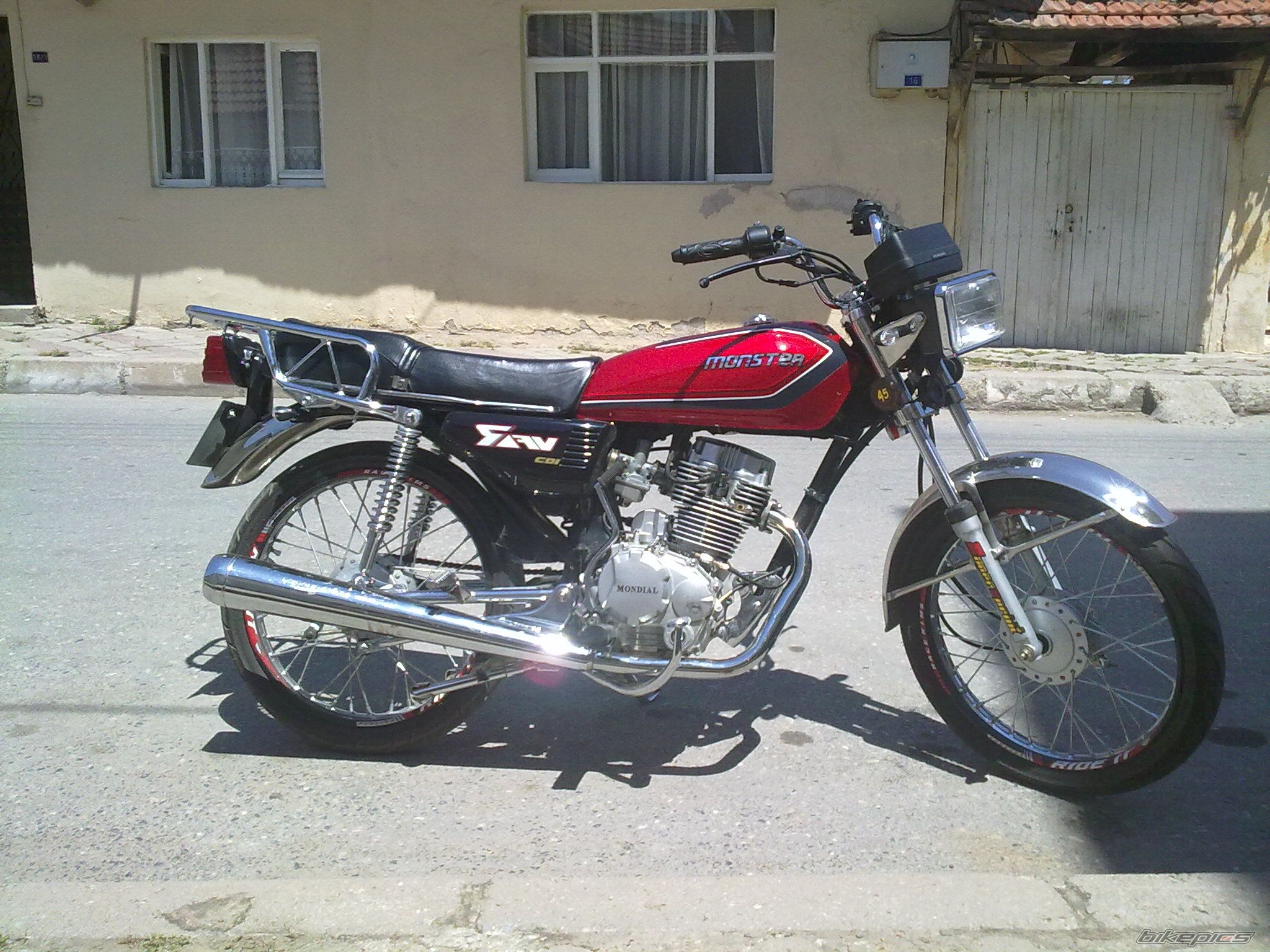 Photo 2220888