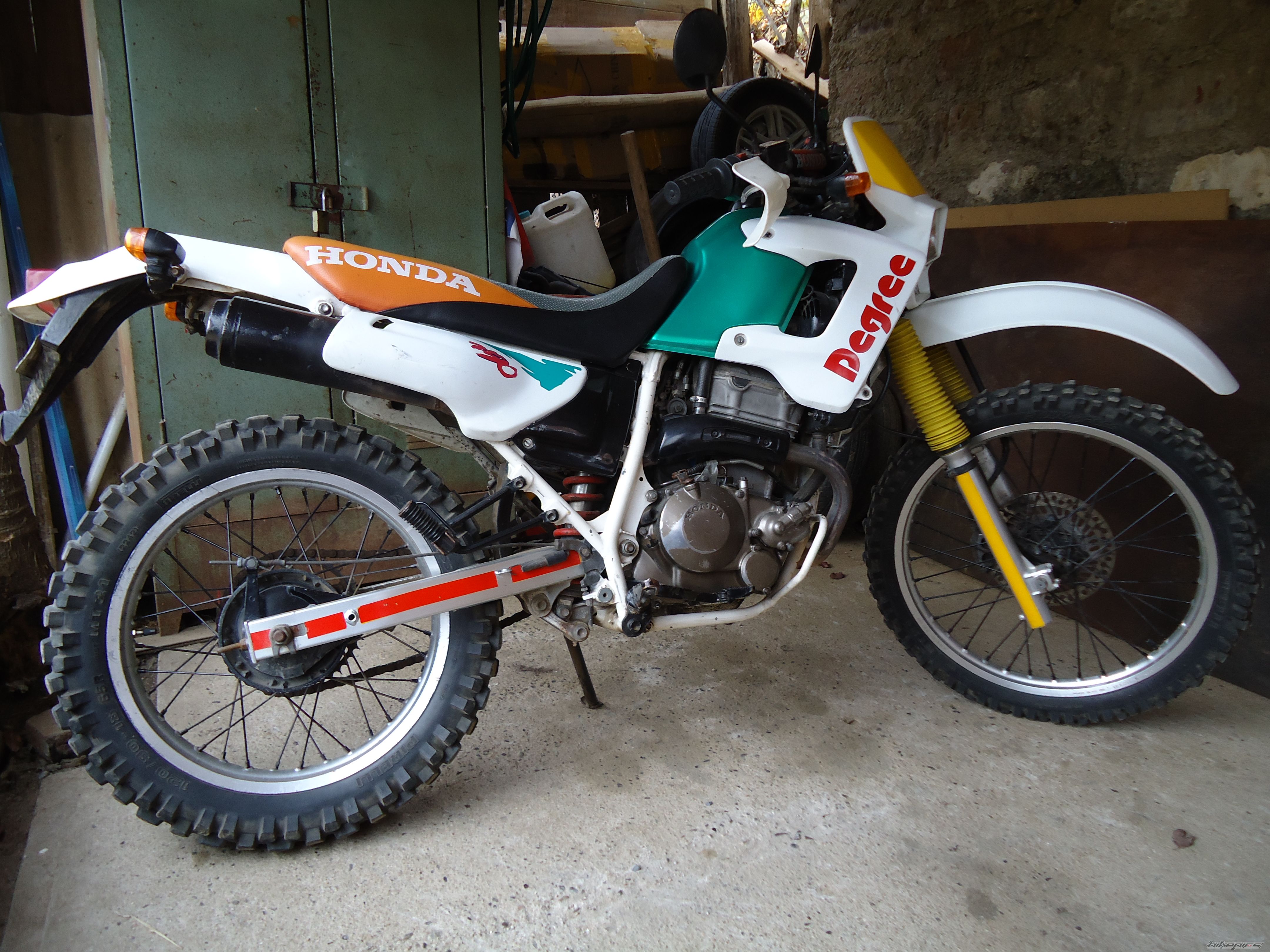 Photo 2223043