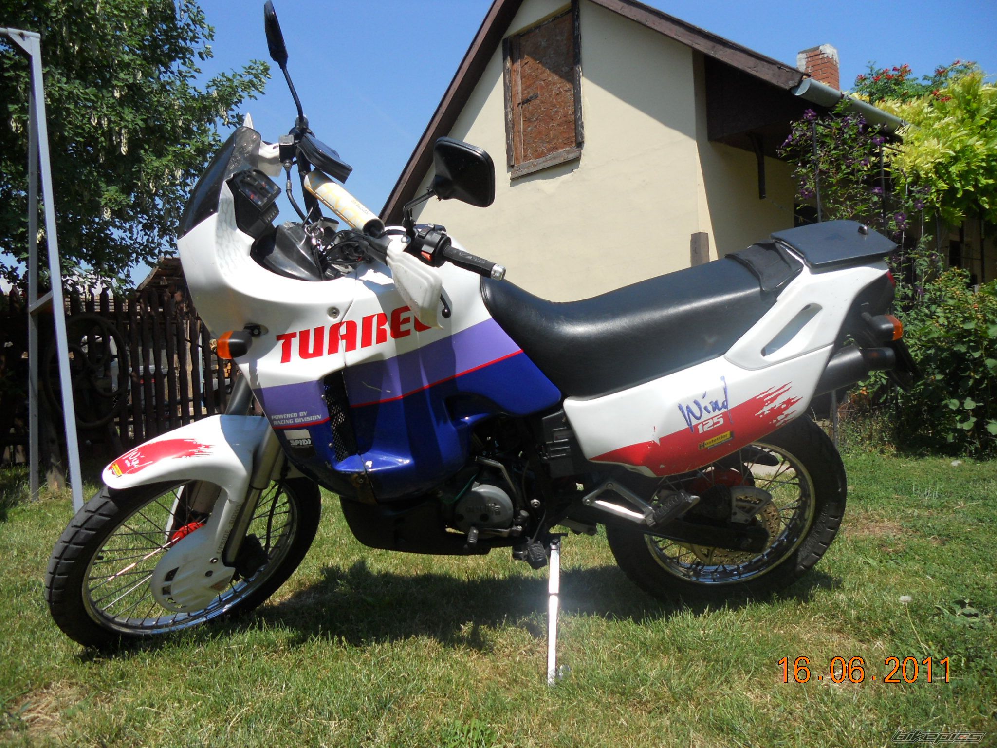 Photo 2227780