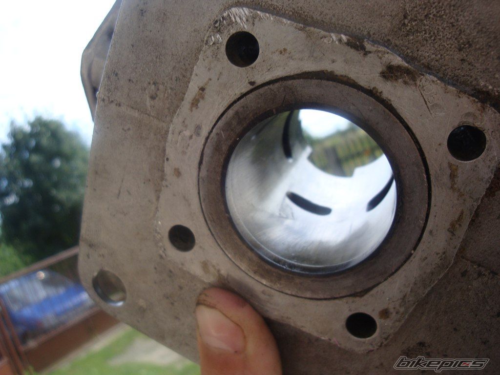 Photo 2229044