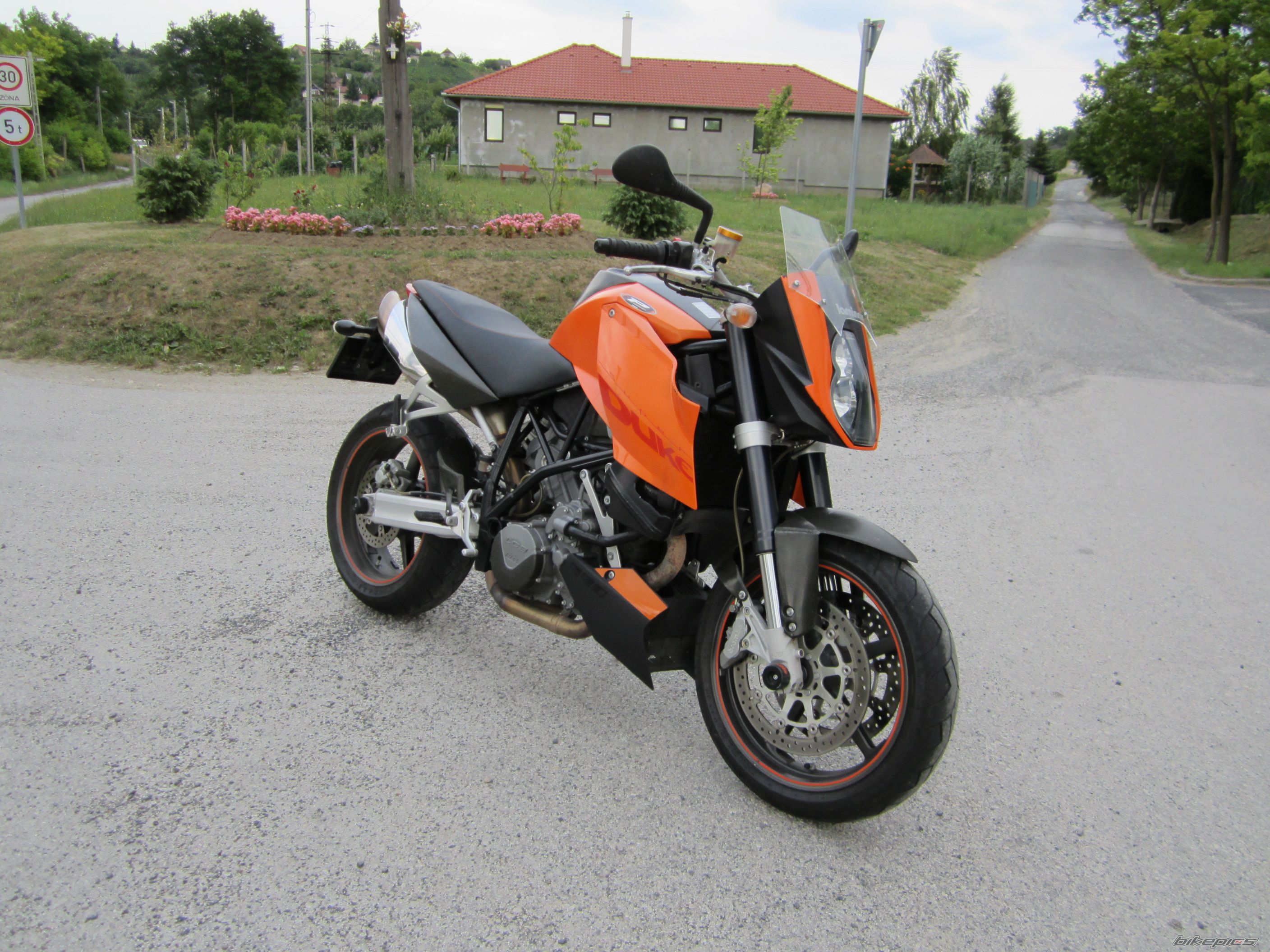Photo 2232936