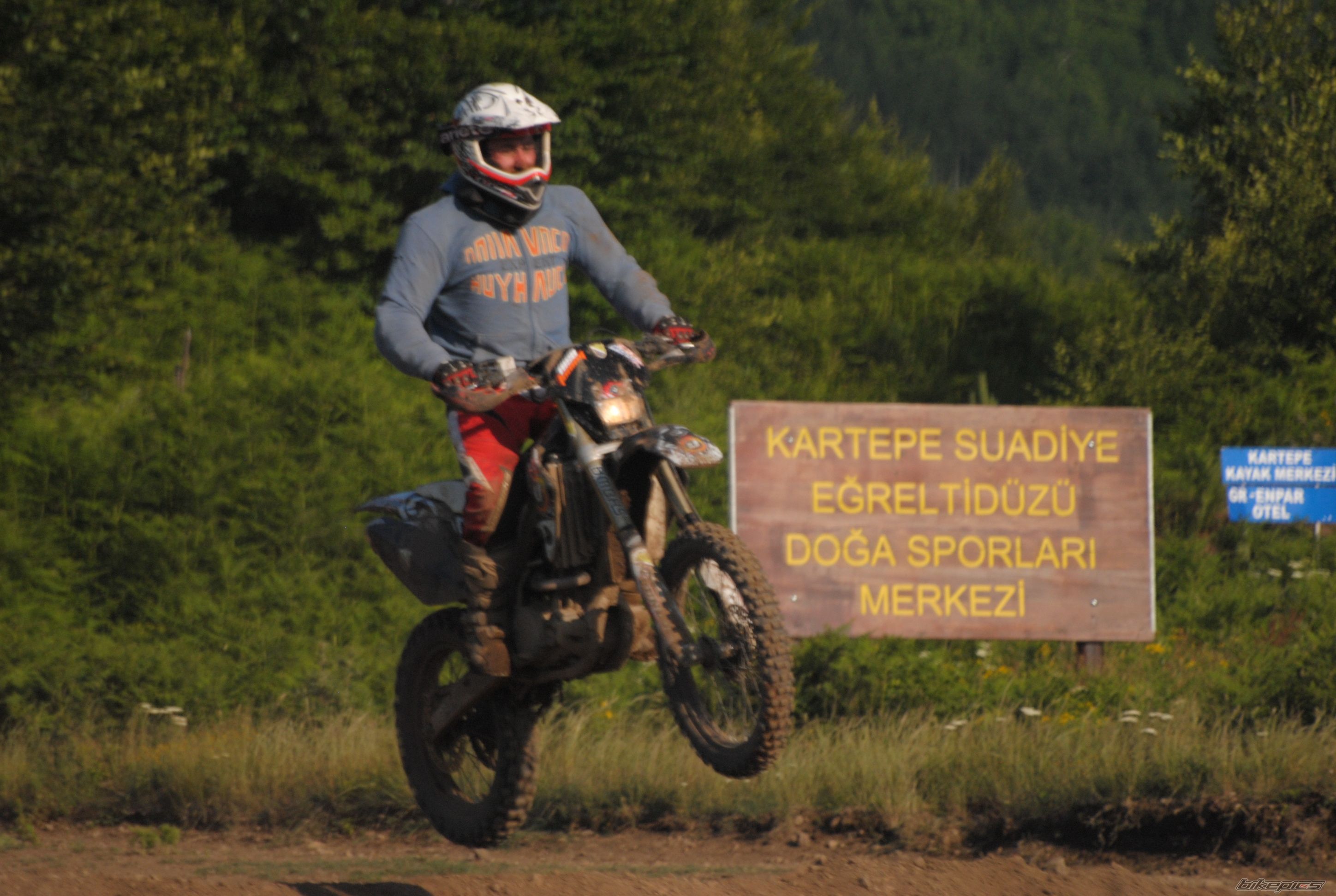 Photo 2239246