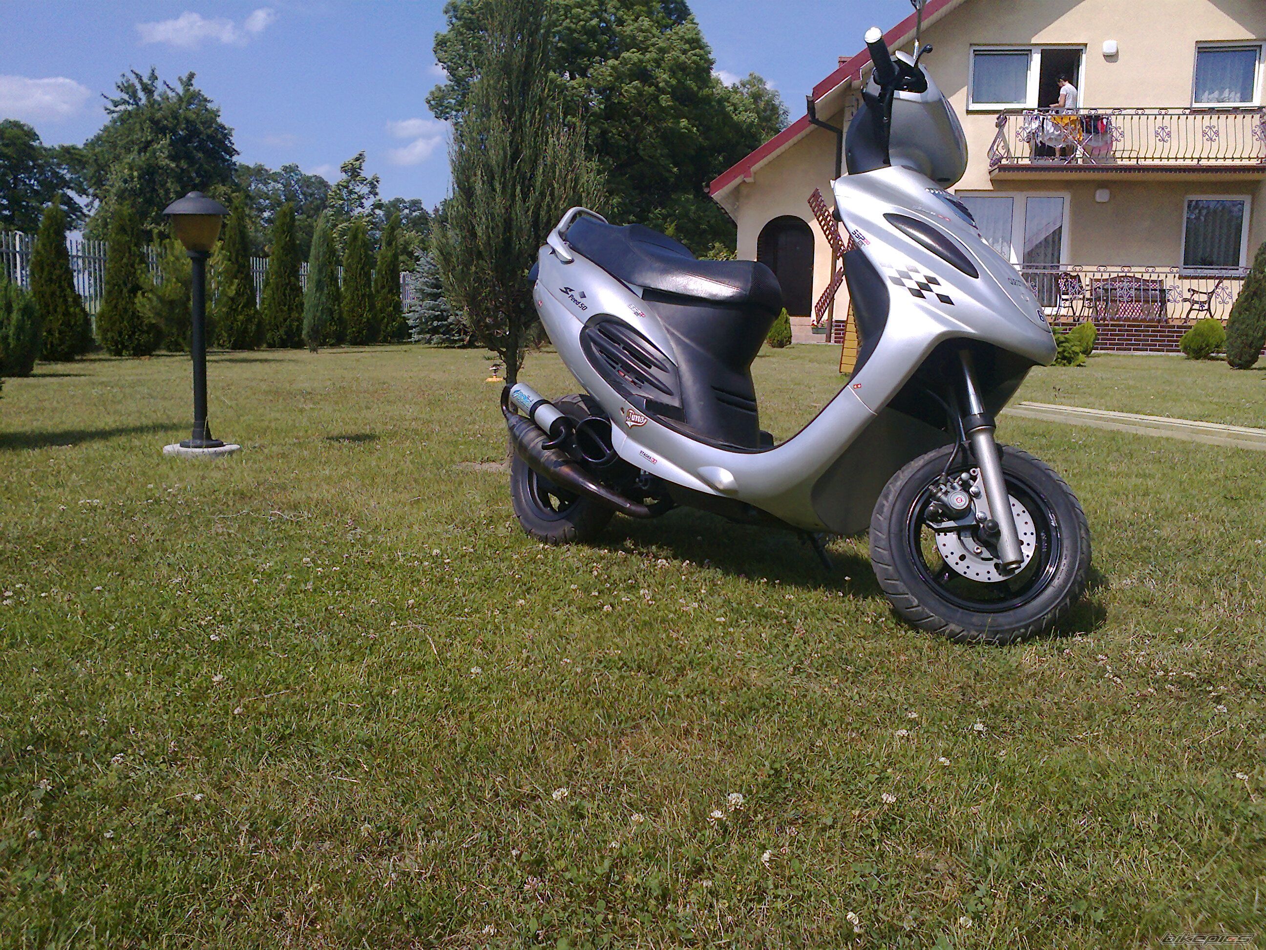Photo 2240355