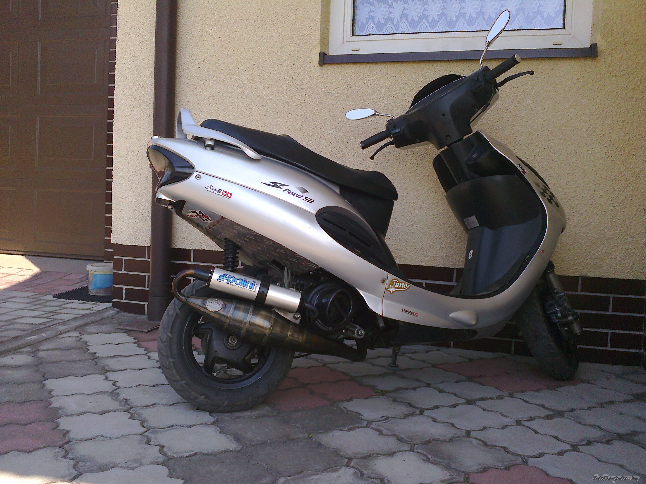Photo 2240384